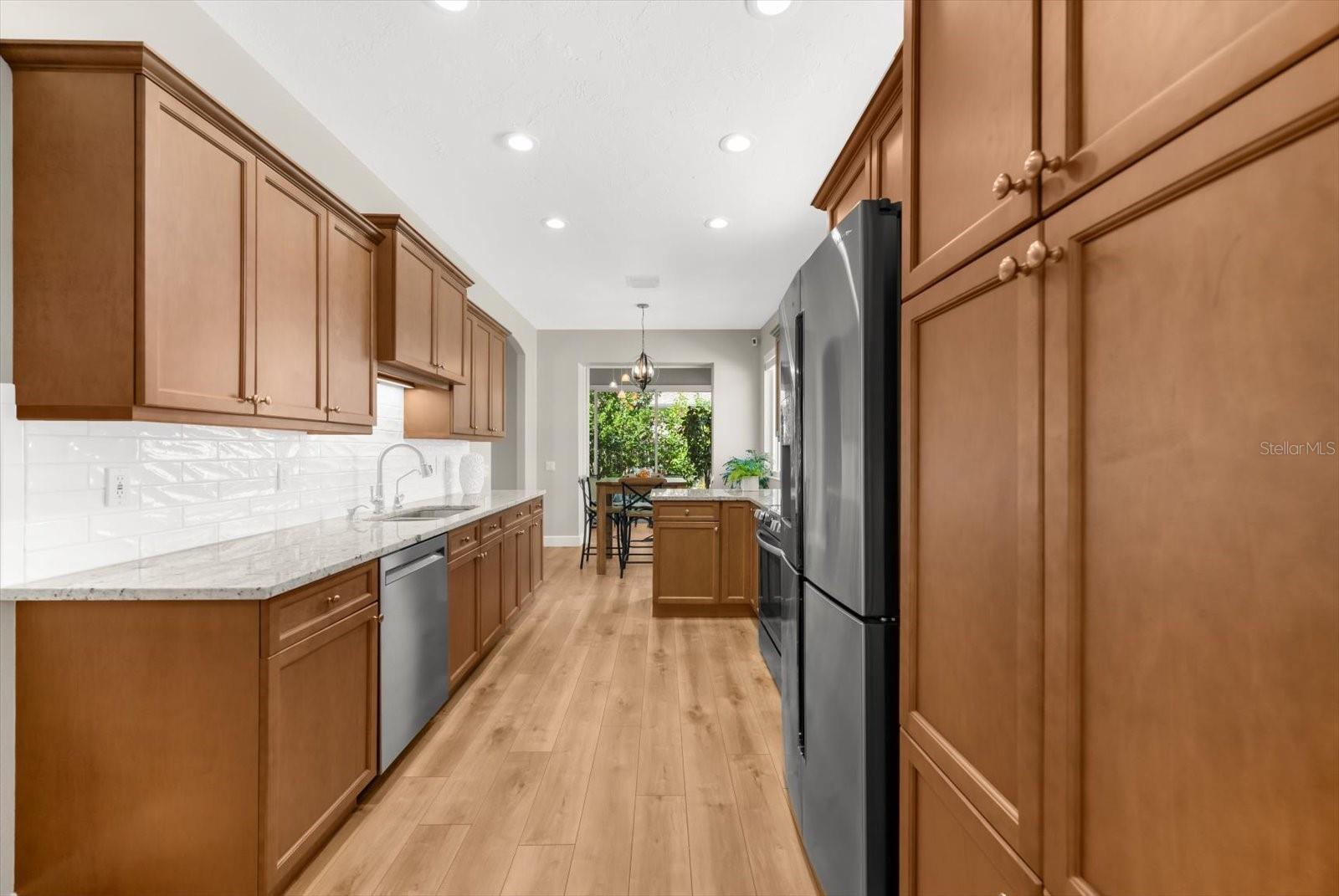 Image 17 of 76 For 4497 Edinbridge Circle 19