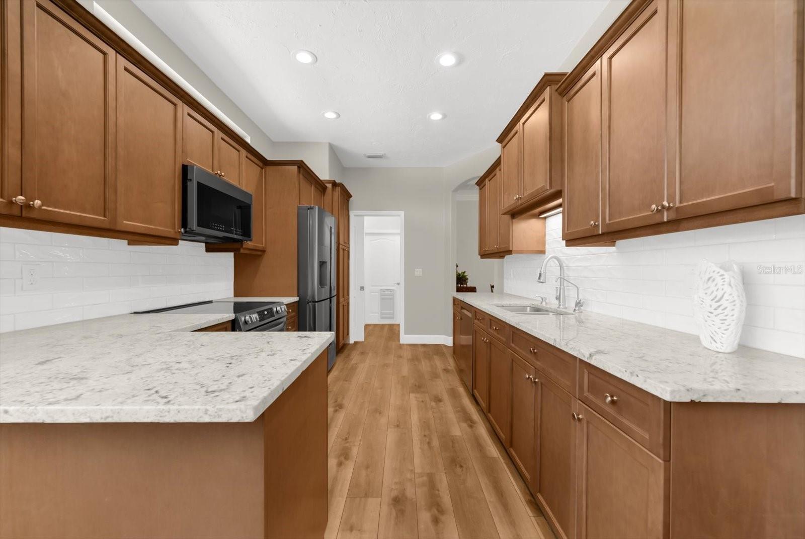 Image 19 of 76 For 4497 Edinbridge Circle 19