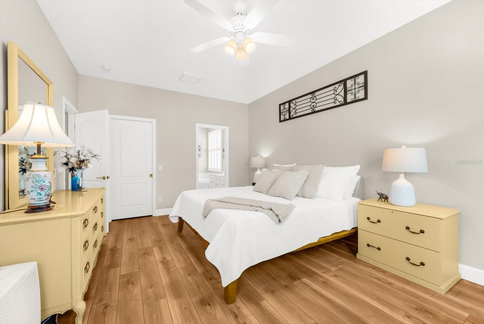 Image 31 of 76 For 4497 Edinbridge Circle 19