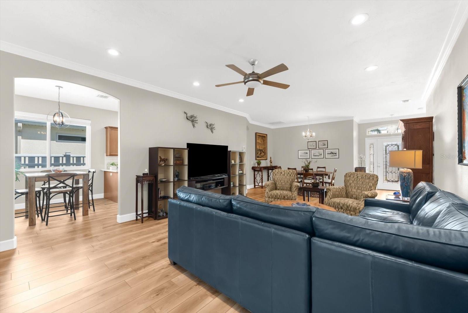 Image 8 of 76 For 4497 Edinbridge Circle 19