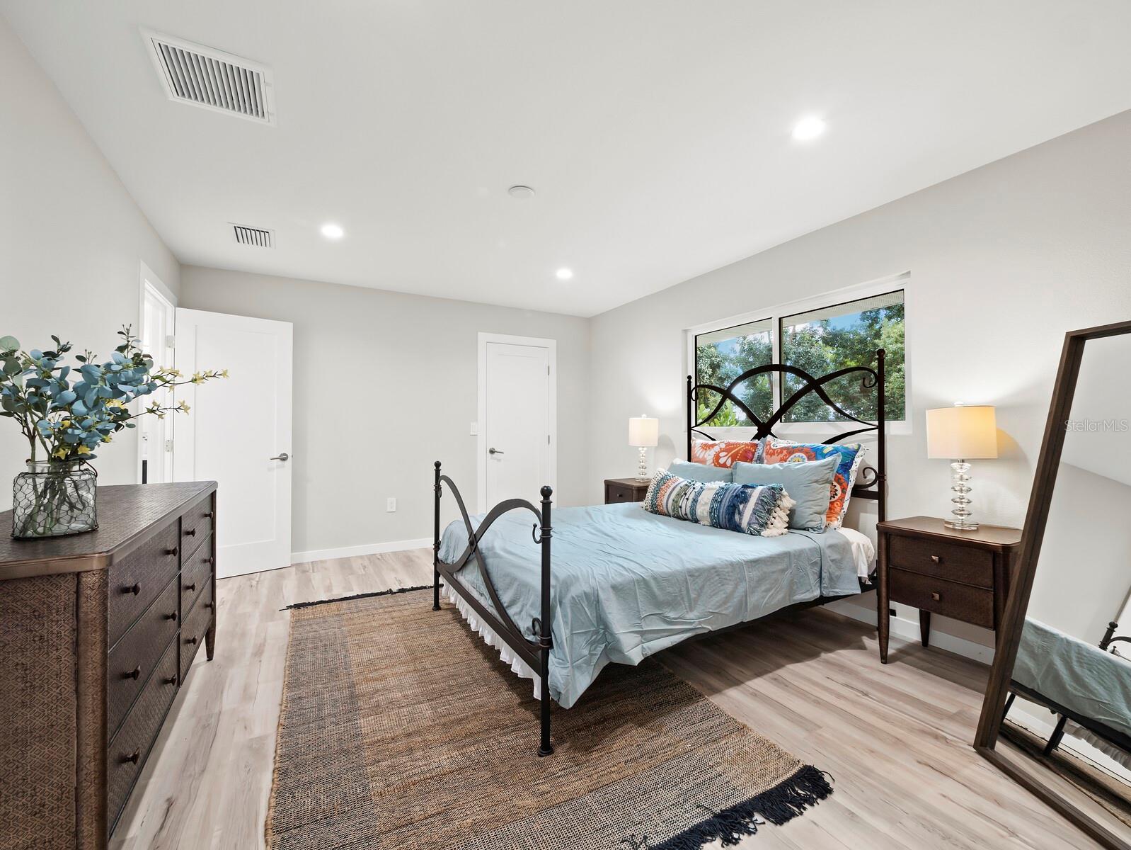 Image 20 of 32 For 3142 Rose Street