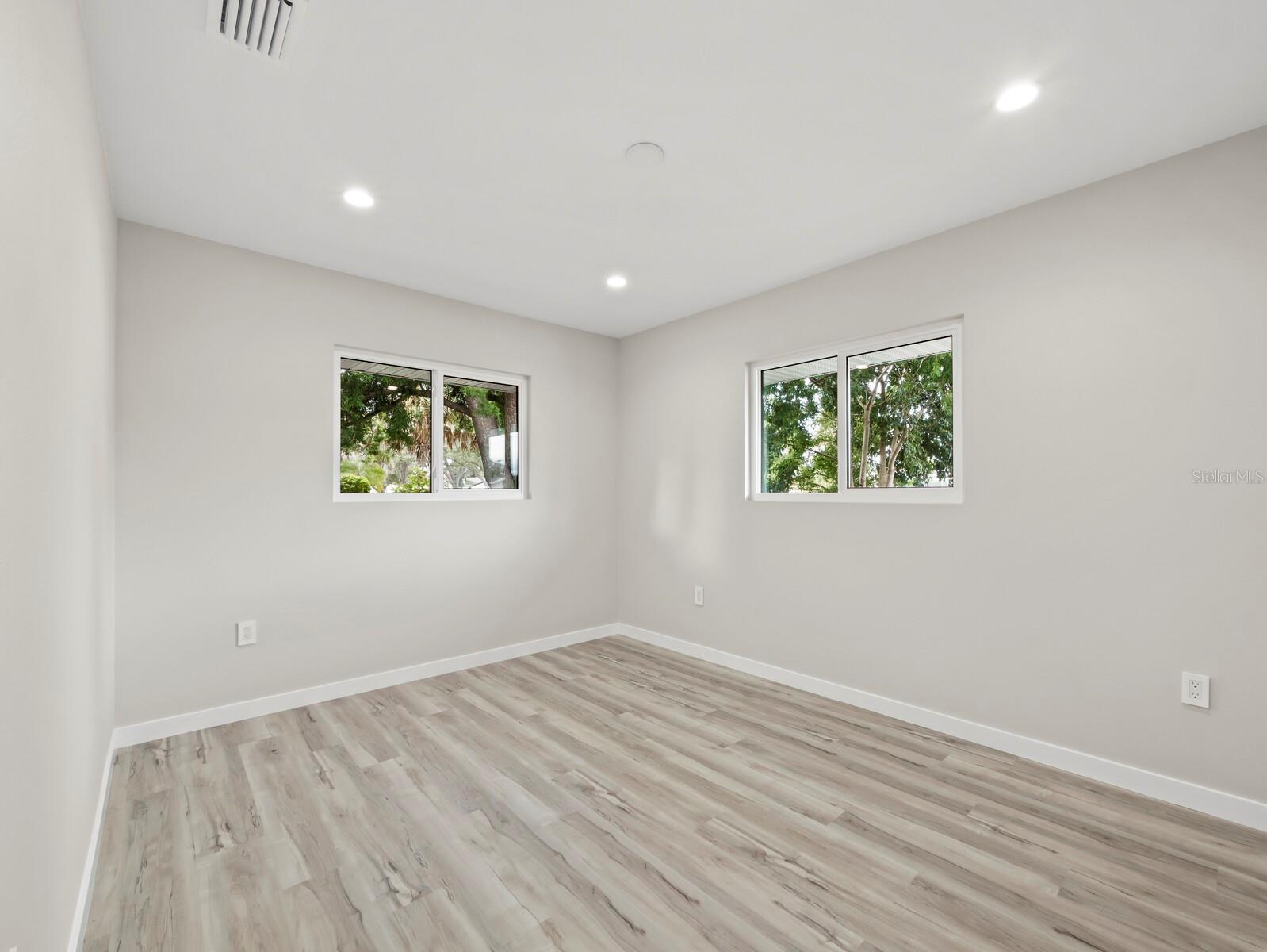 Image 25 of 32 For 3142 Rose Street