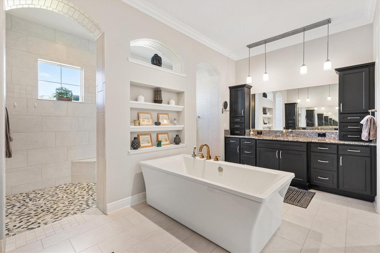 Image 54 of 99 For 663 Krietemeyer Path