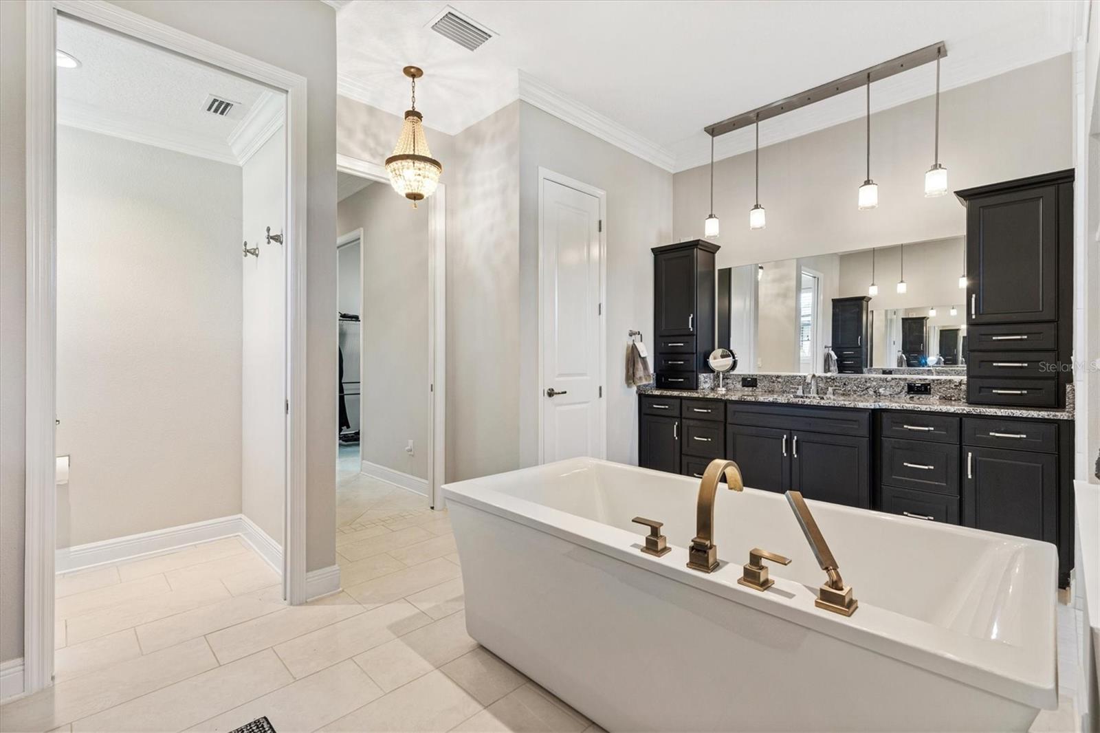 Image 56 of 99 For 663 Krietemeyer Path