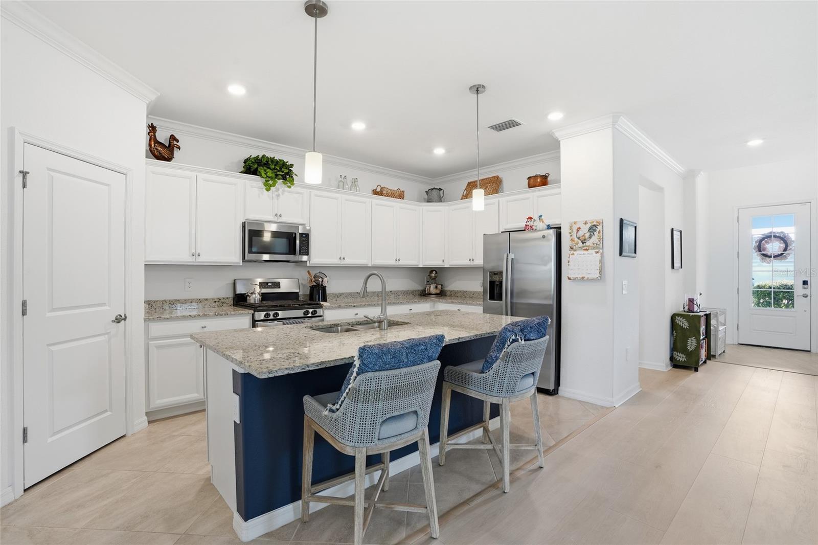 Image 12 of 36 For 17884 Woodland Court