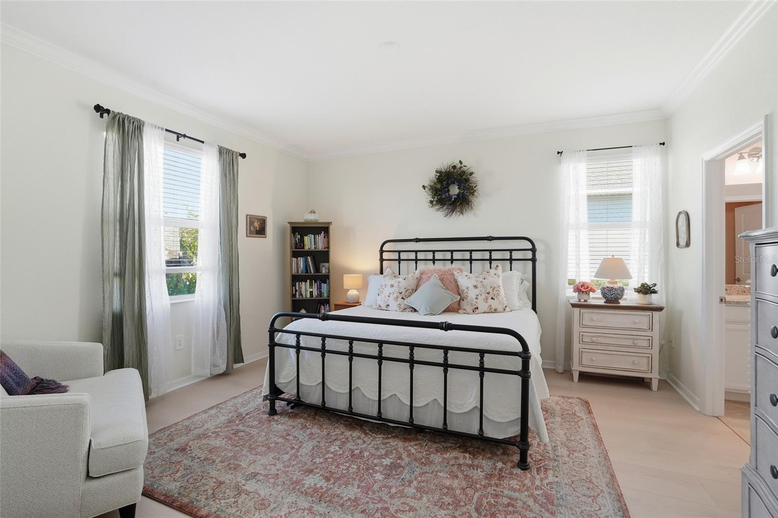 Image 14 of 36 For 17884 Woodland Court