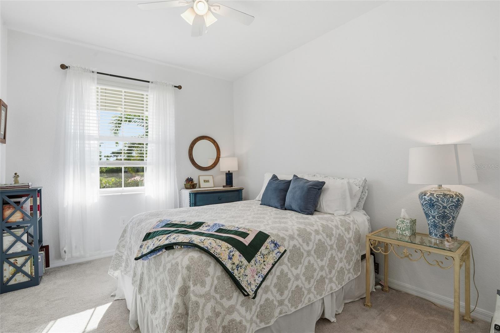 Image 18 of 36 For 17884 Woodland Court