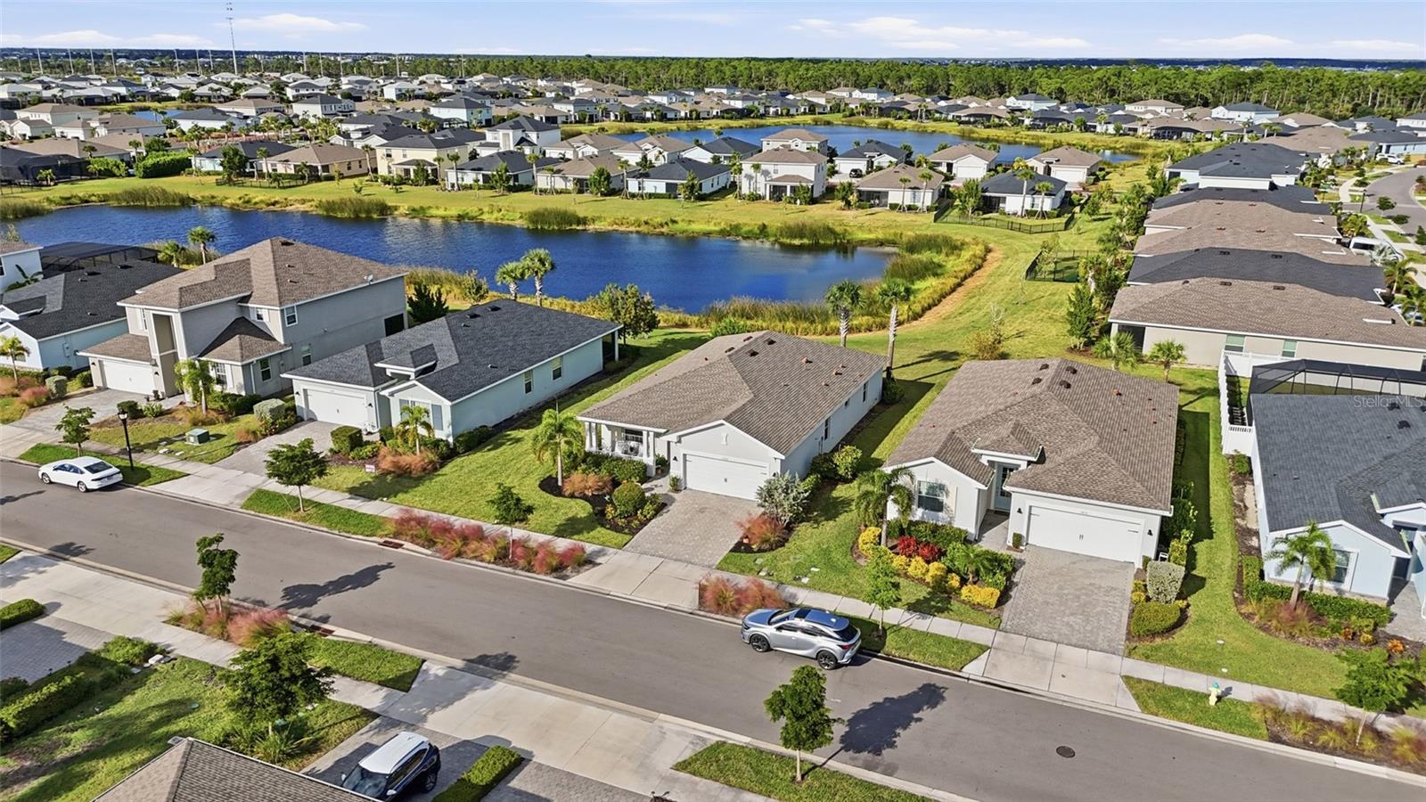 Image 24 of 36 For 17884 Woodland Court