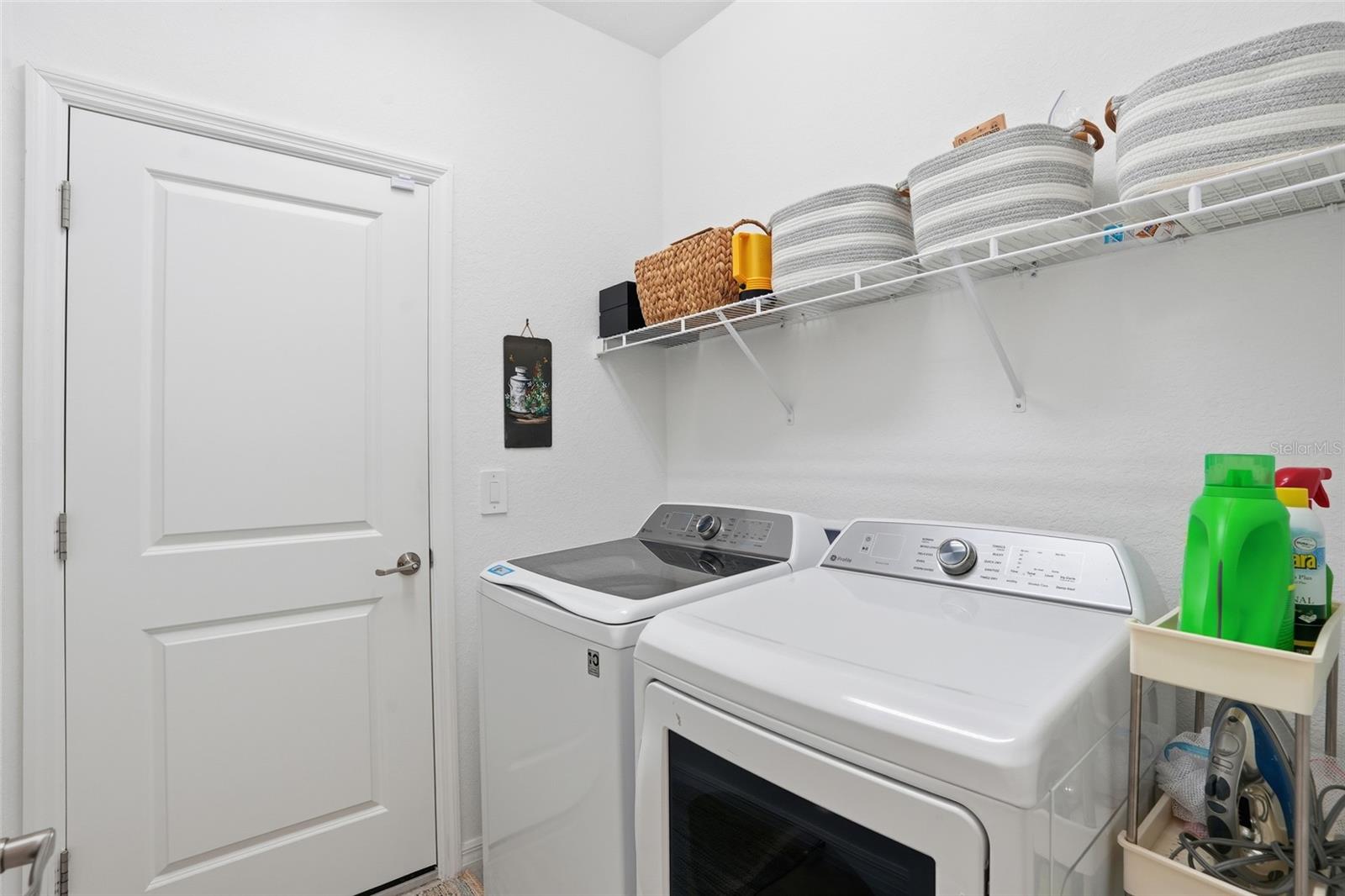 Image 25 of 36 For 17884 Woodland Court