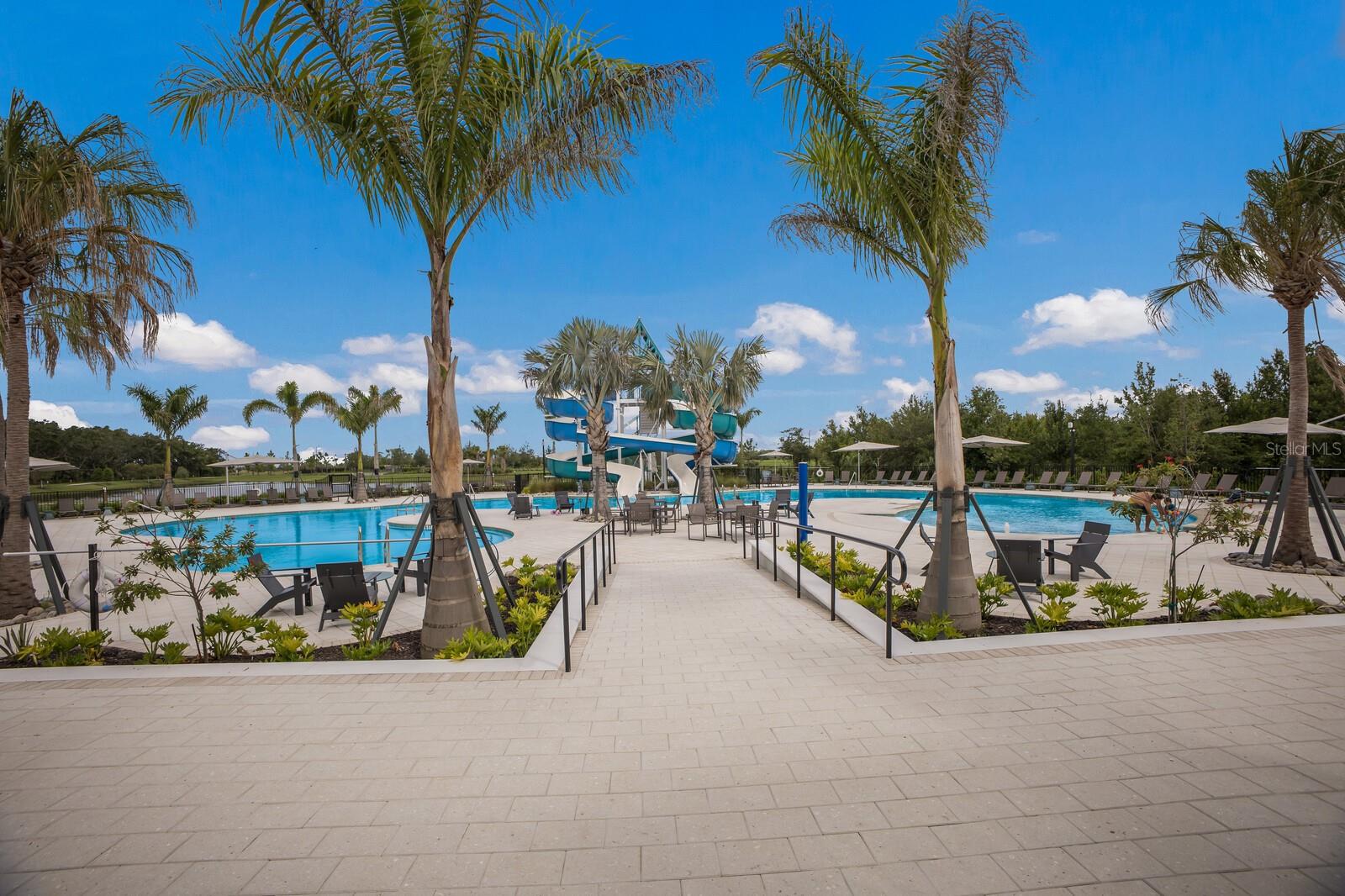 Image 46 of 71 For 8985 Royal River Circle