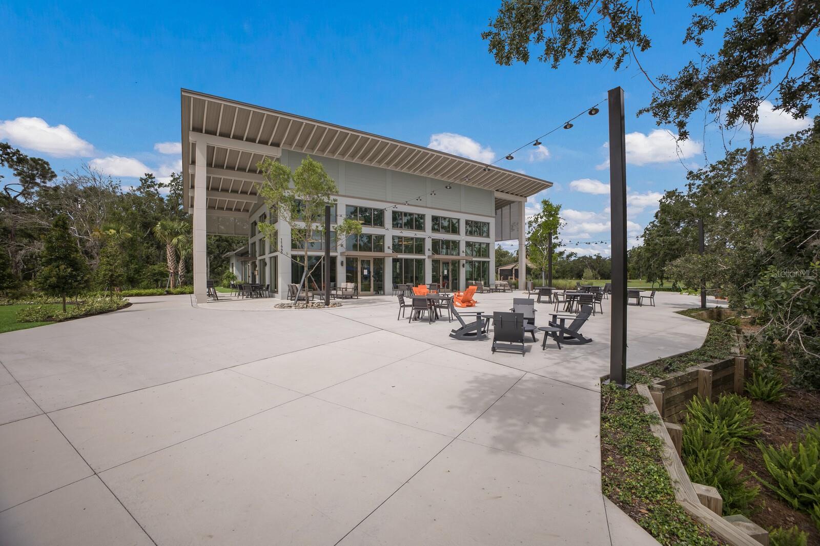 Image 48 of 71 For 8985 Royal River Circle