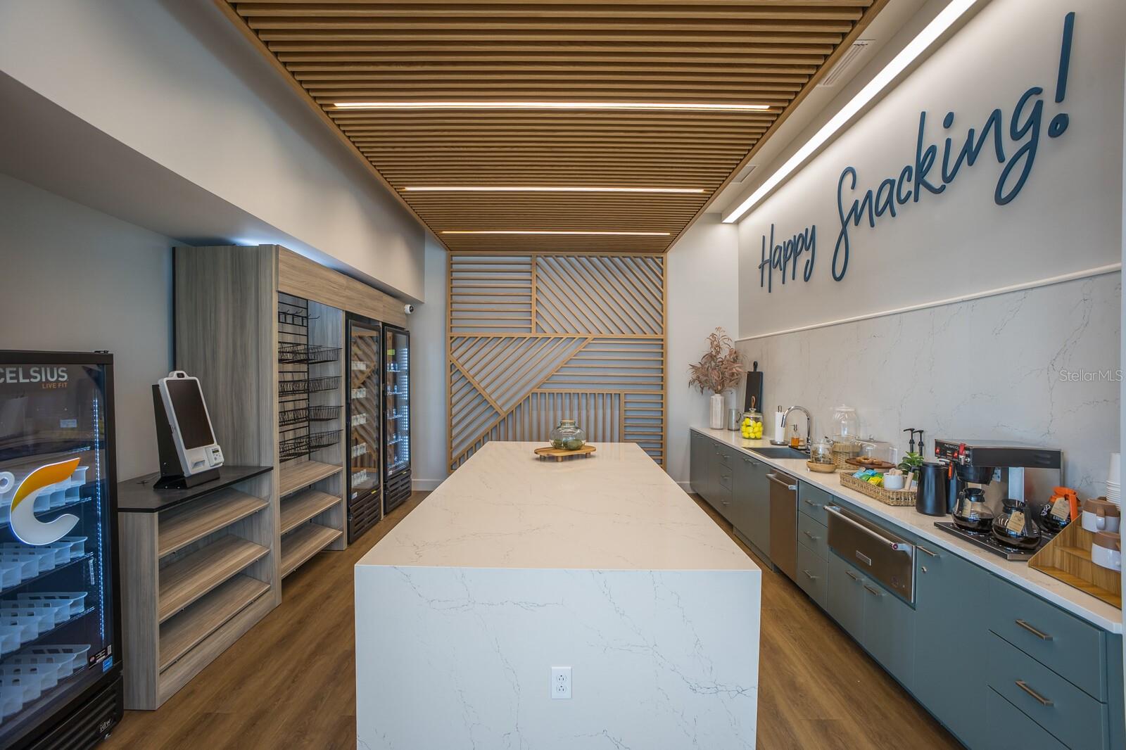 Image 52 of 71 For 8985 Royal River Circle