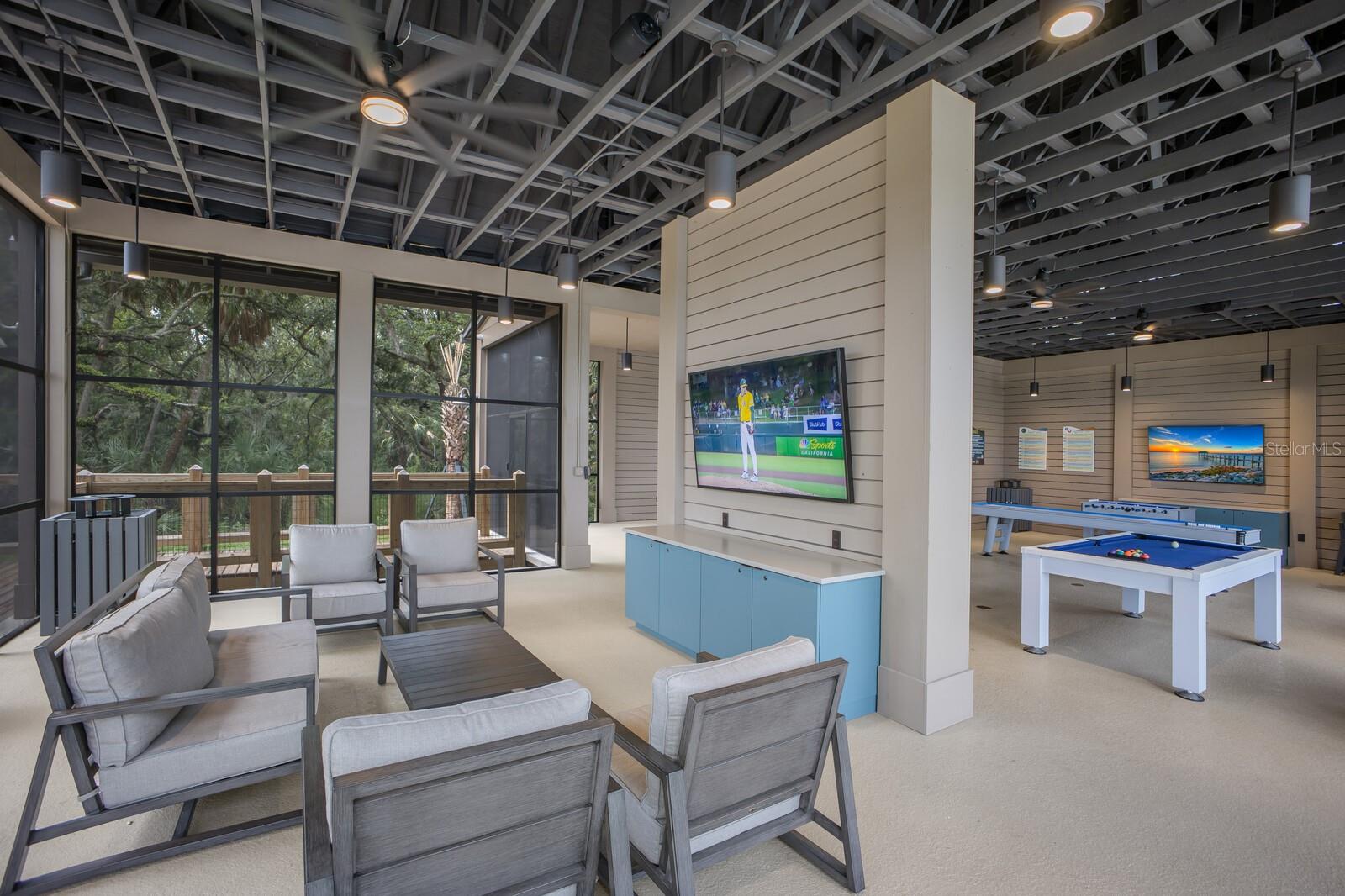 Image 56 of 71 For 8985 Royal River Circle