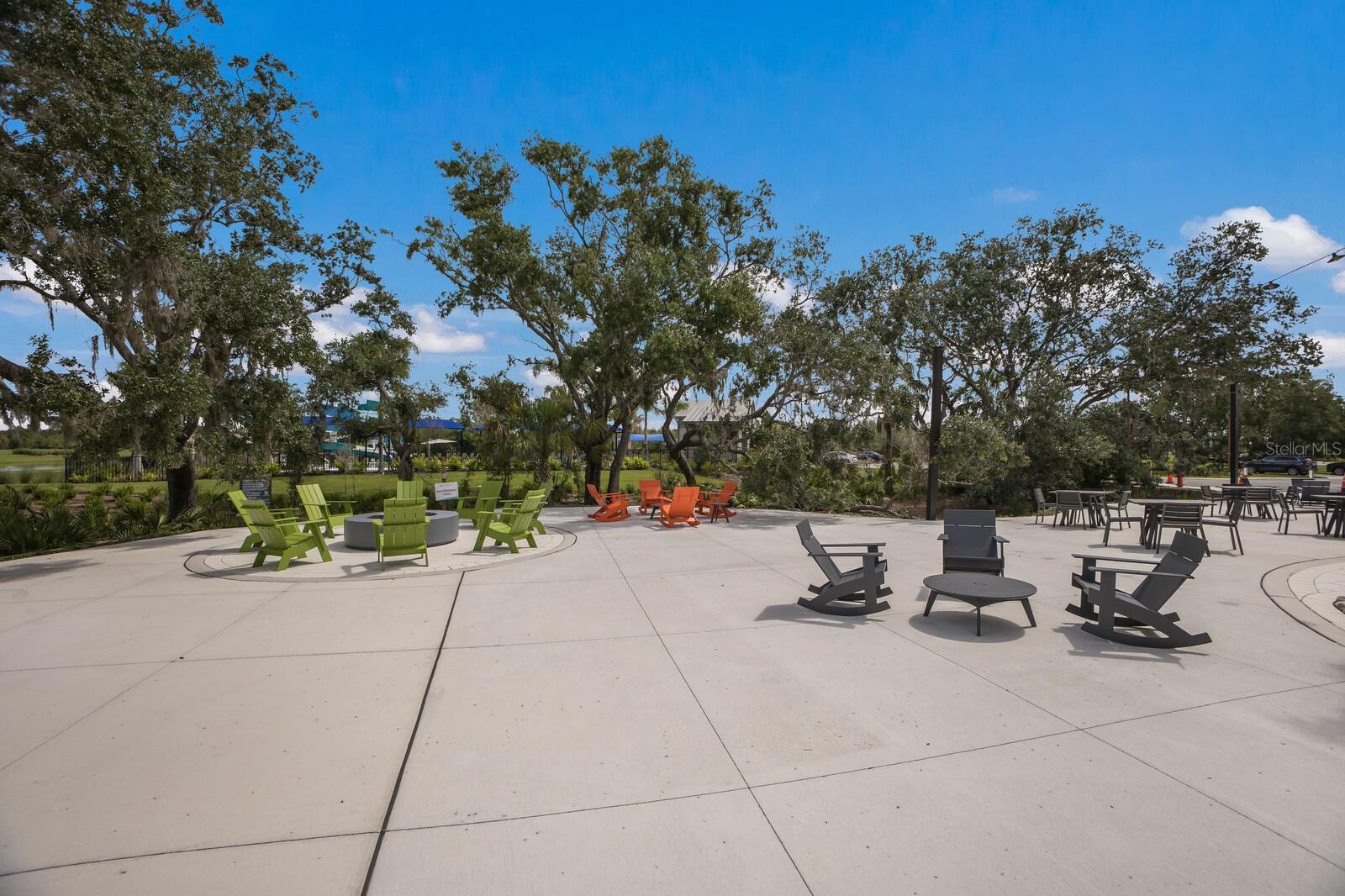 Image 58 of 71 For 8985 Royal River Circle