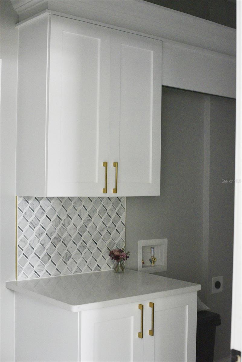 Image 11 of 25 For 16855 25th Court