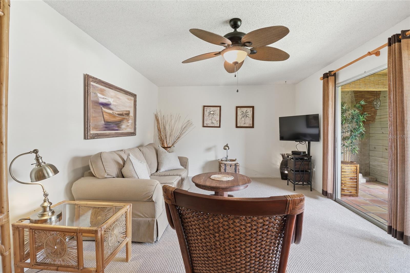 Image 12 of 39 For 2447 Clubhouse Circle 203