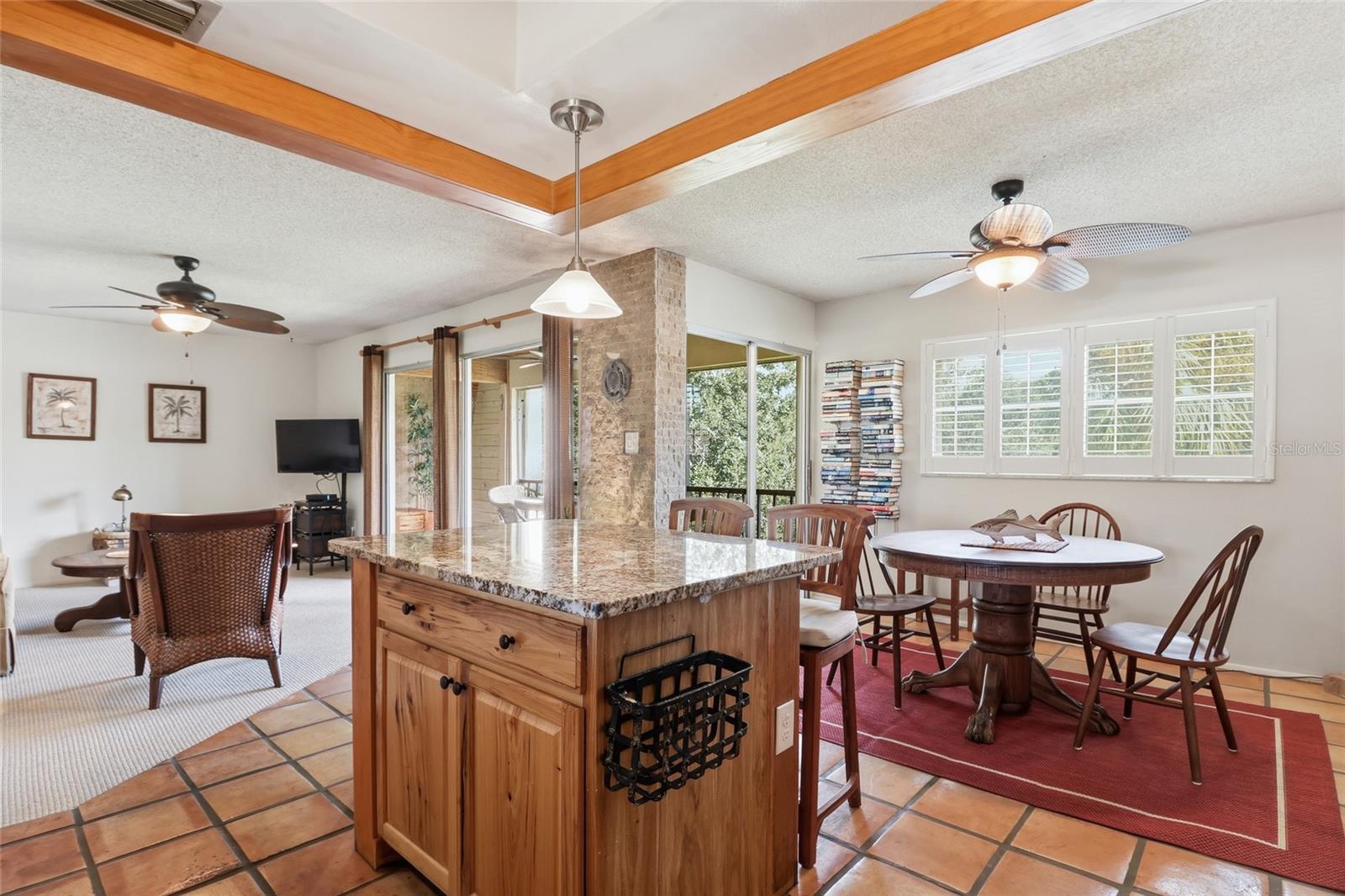 Image 5 of 39 For 2447 Clubhouse Circle 203