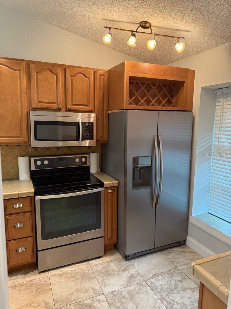 Image 8 of 11 For 3888 El Camino Court