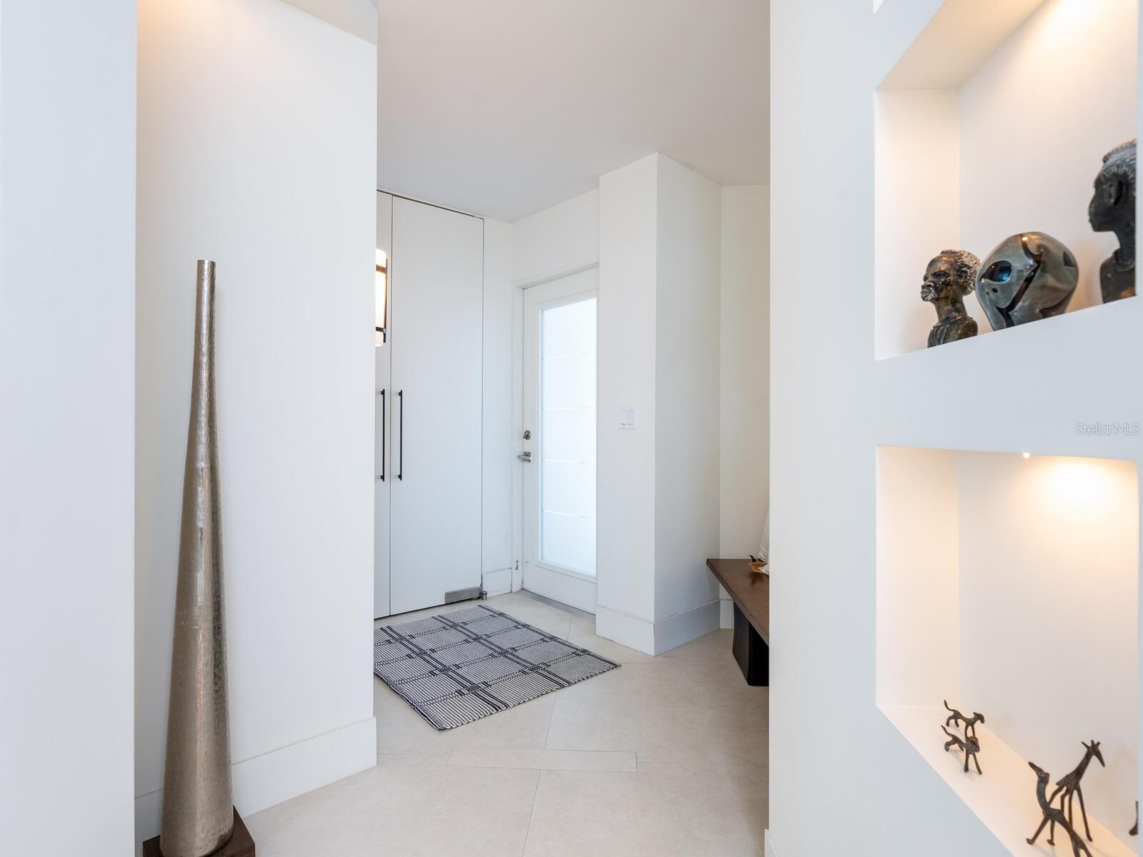 Image 4 of 37 For 1770 Benjamin Franklin Drive 401