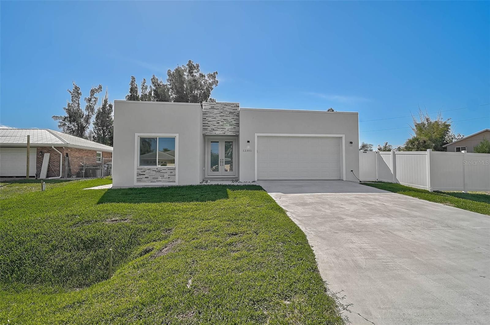 Image 29 of 50 For 12301 Harland Street