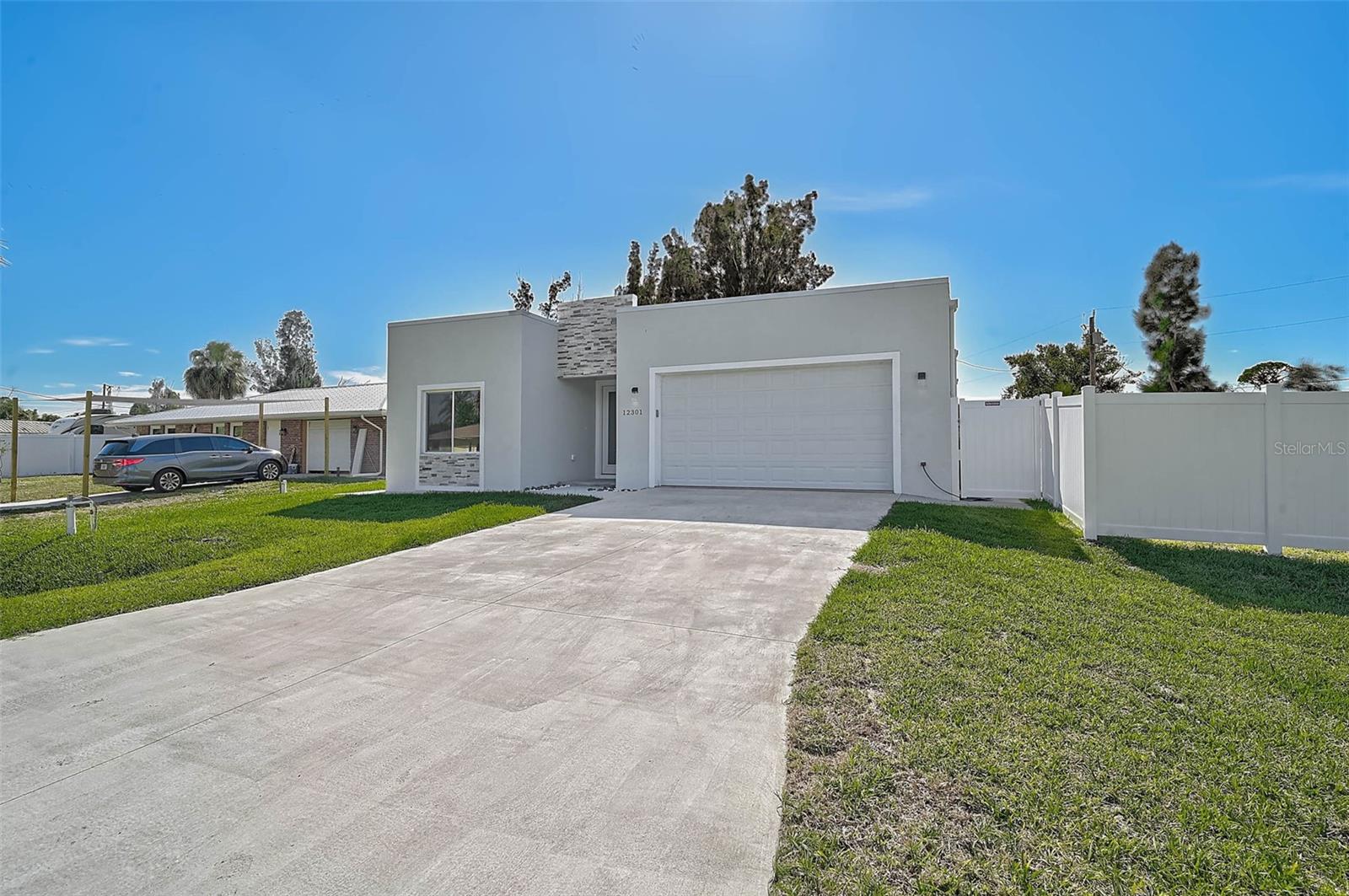 Image 30 of 50 For 12301 Harland Street