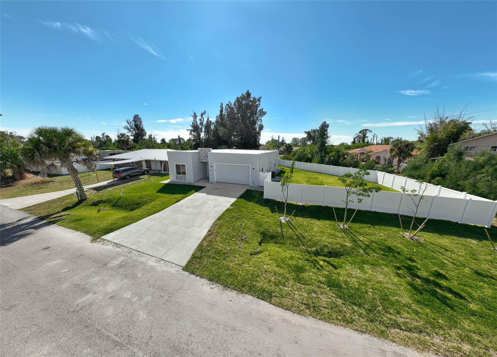 Image 38 of 50 For 12301 Harland Street