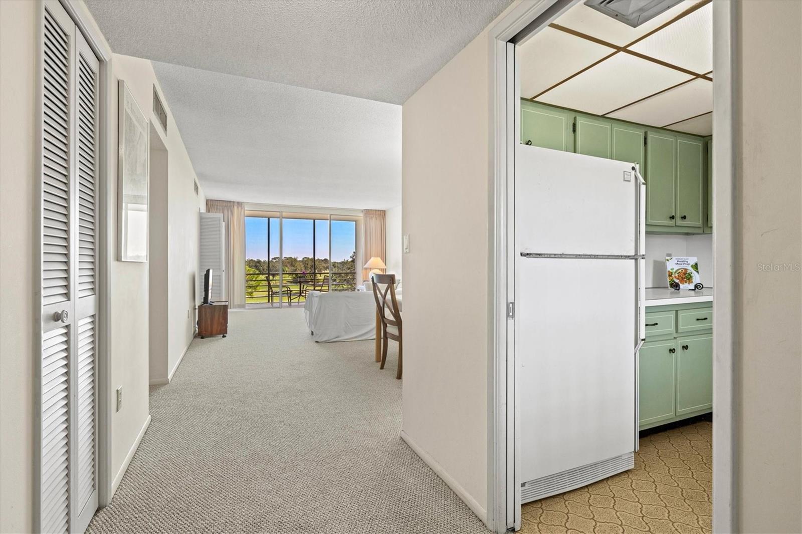 Image 18 of 82 For 7461 Country Club Drive N 408