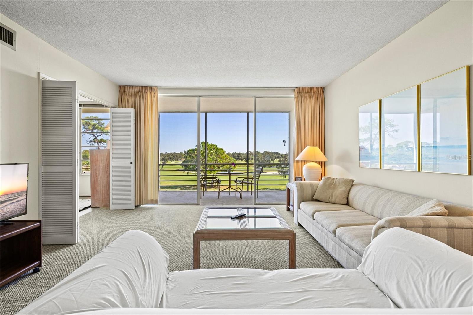 Image 23 of 82 For 7461 Country Club Drive N 408