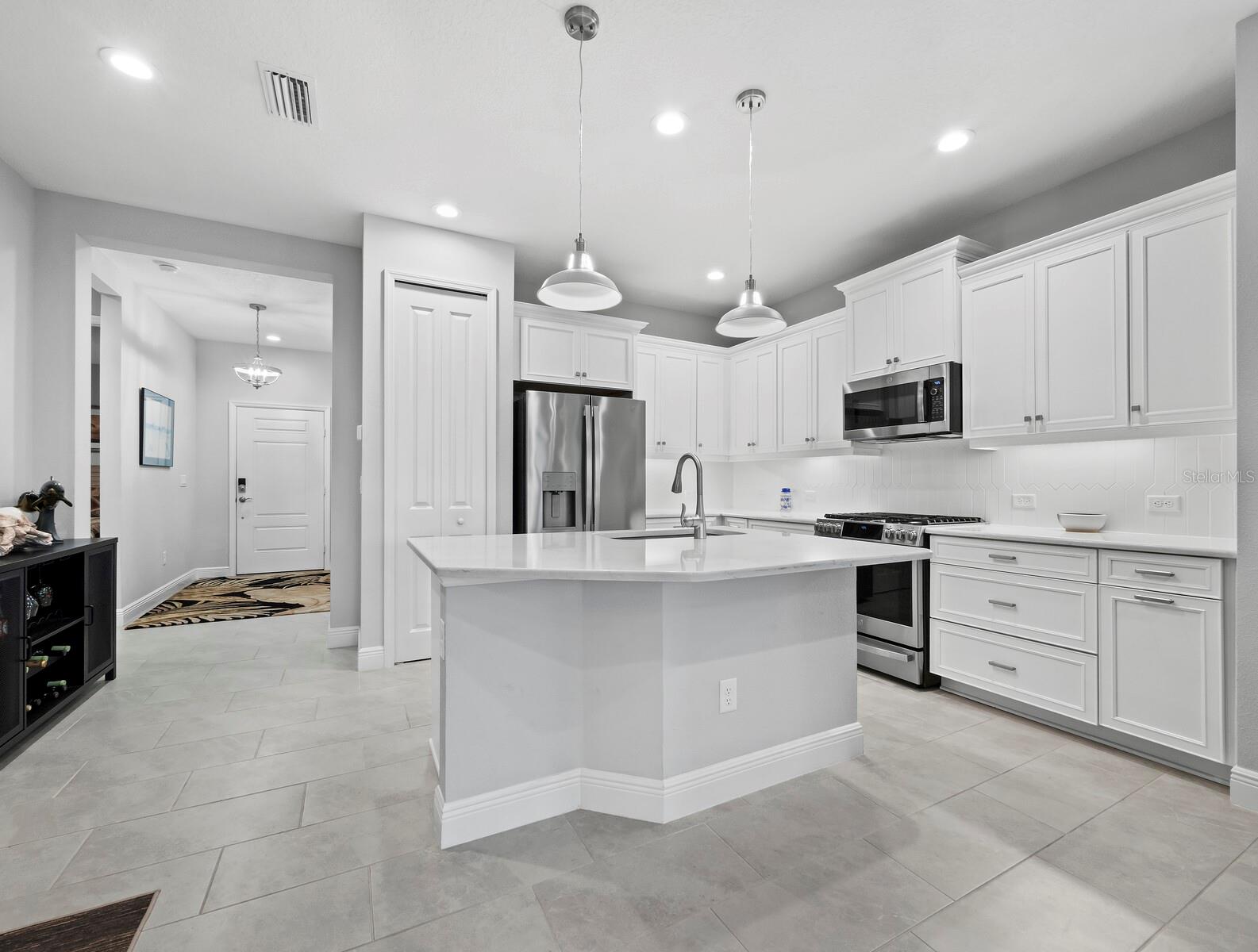 Image 5 of 54 For 2878 Butterfly Jasmine Trail