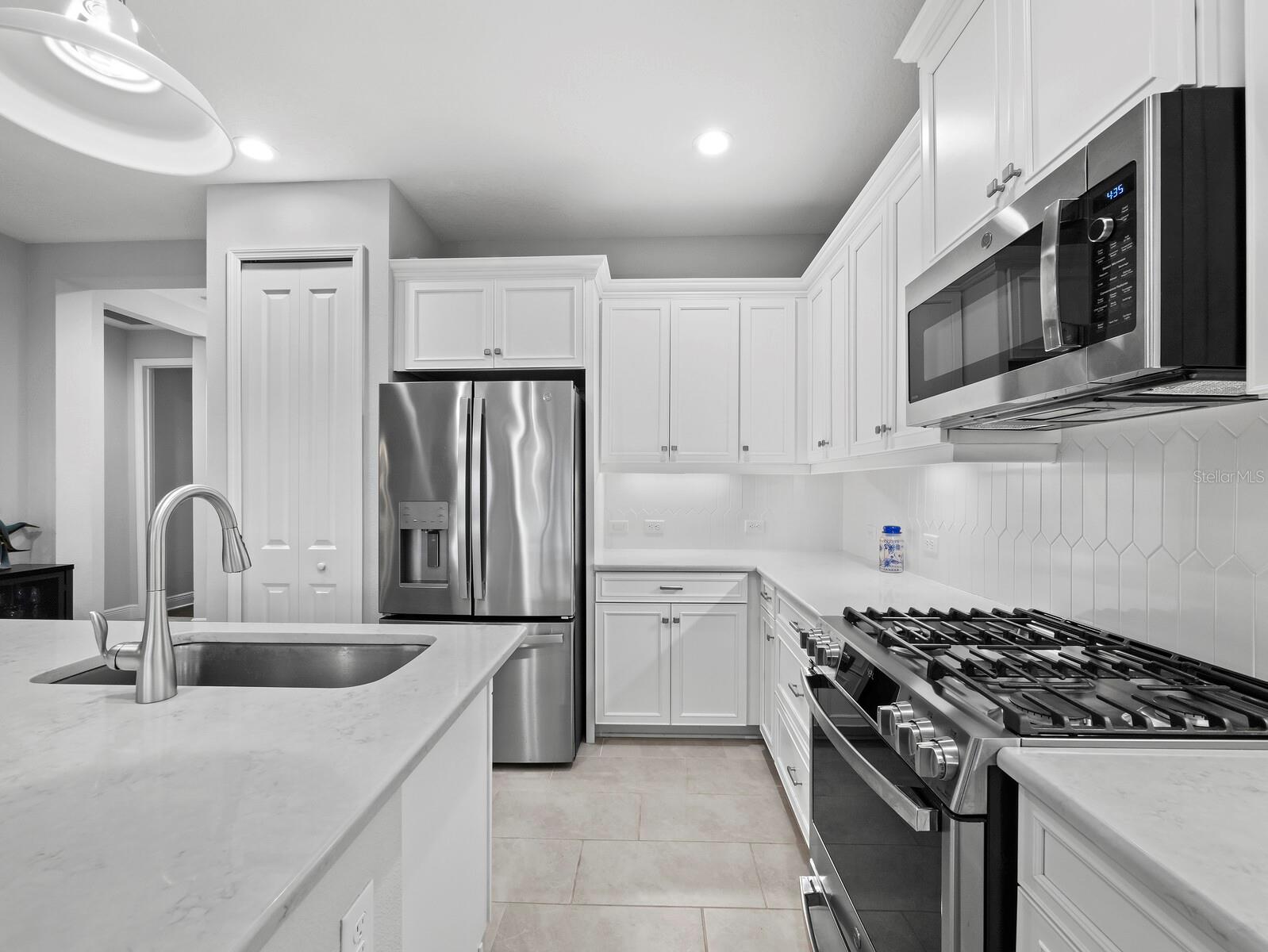 Image 6 of 54 For 2878 Butterfly Jasmine Trail