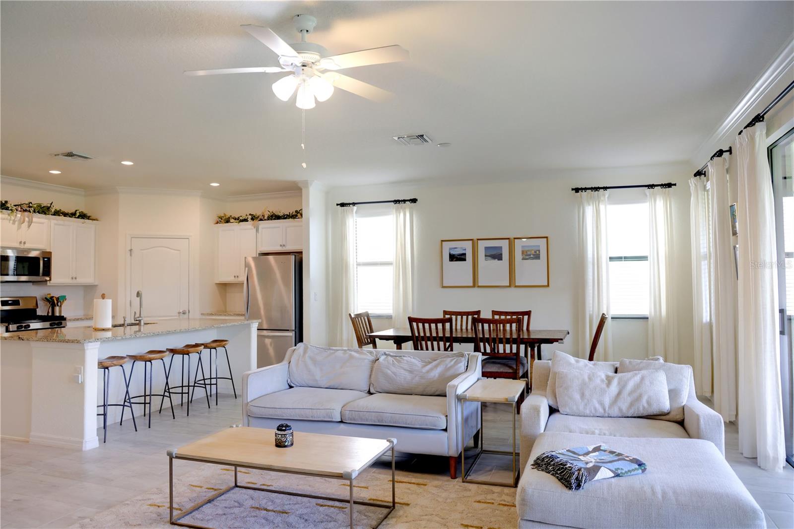 Image 11 of 62 For 17221 Blue Ridge Place