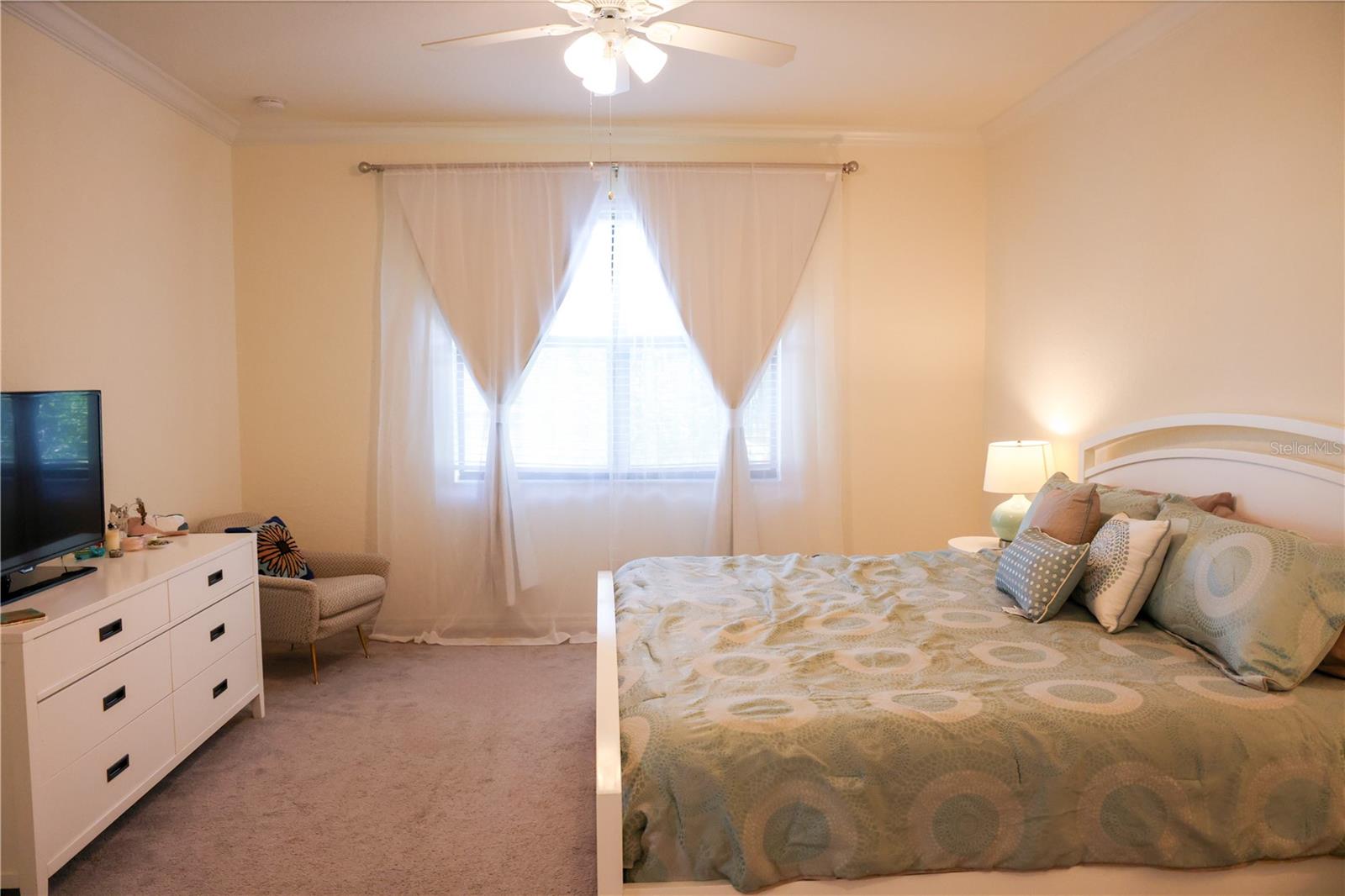 Image 18 of 62 For 17221 Blue Ridge Place