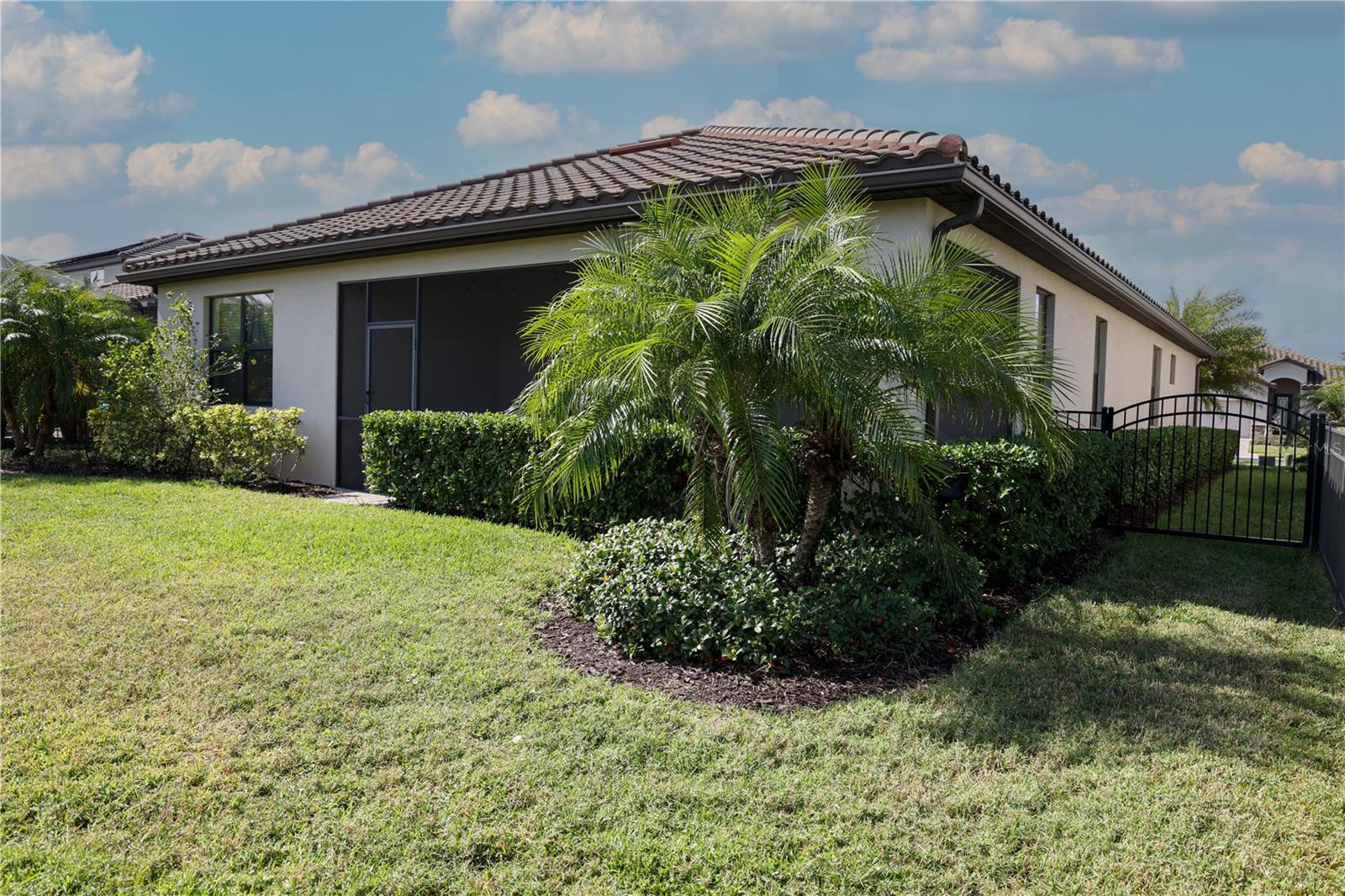 Image 37 of 62 For 17221 Blue Ridge Place