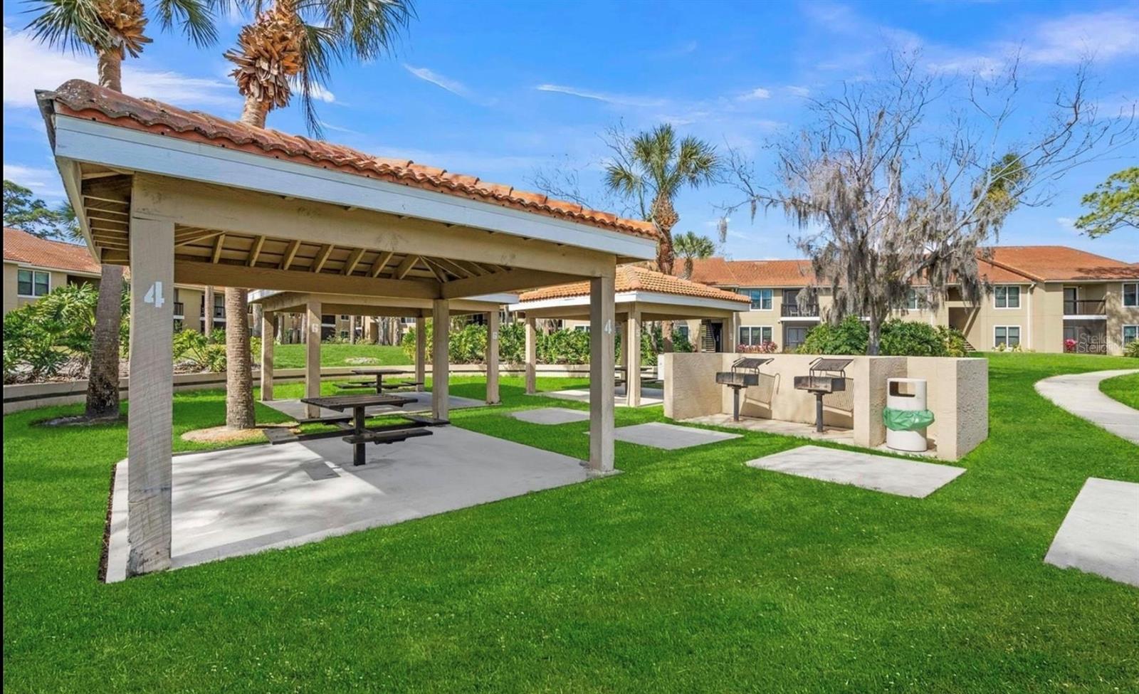 Image 15 of 19 For 4036 Crockers Lake Boulevard 21