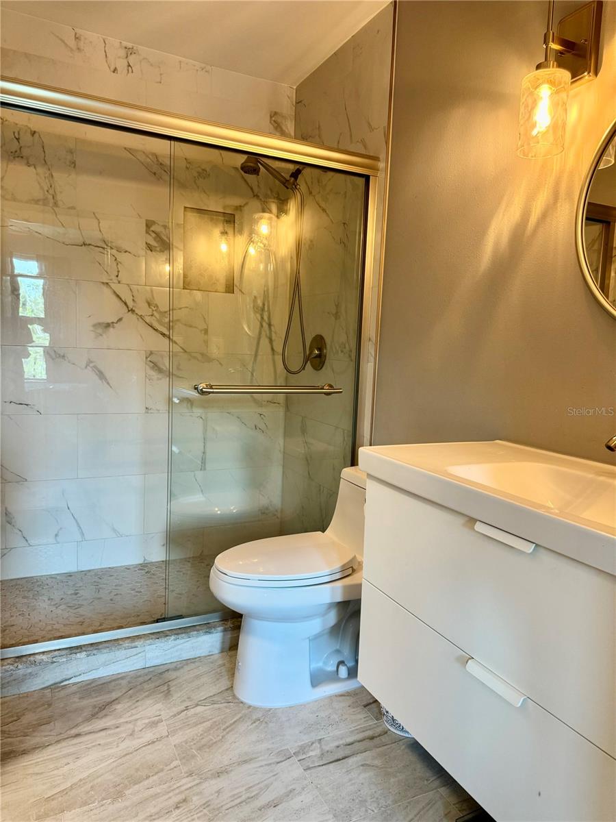 Image 7 of 19 For 4036 Crockers Lake Boulevard 21