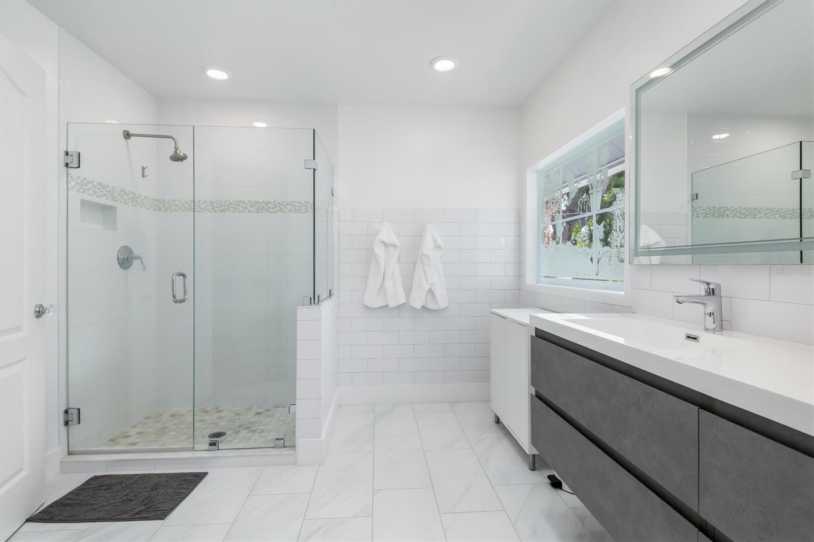 Image 19 of 38 For 1231 Orange Avenue