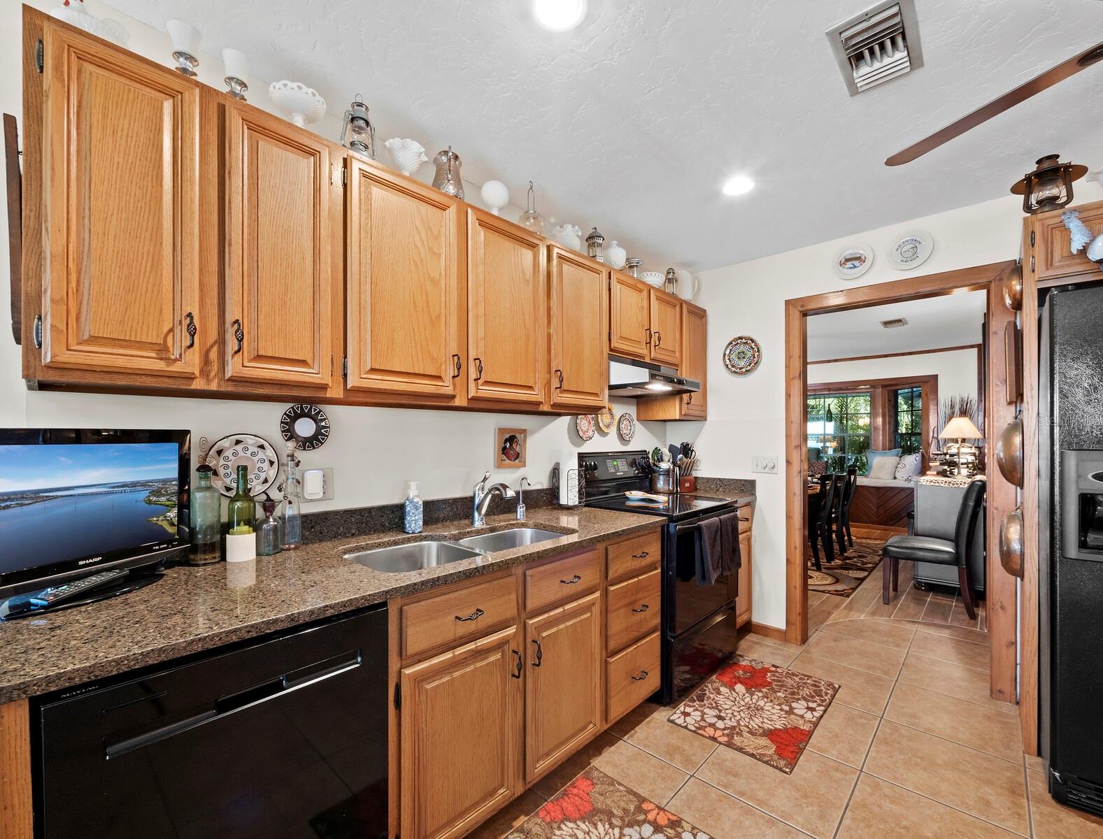 Image 18 of 60 For 1906 68th Terrace E