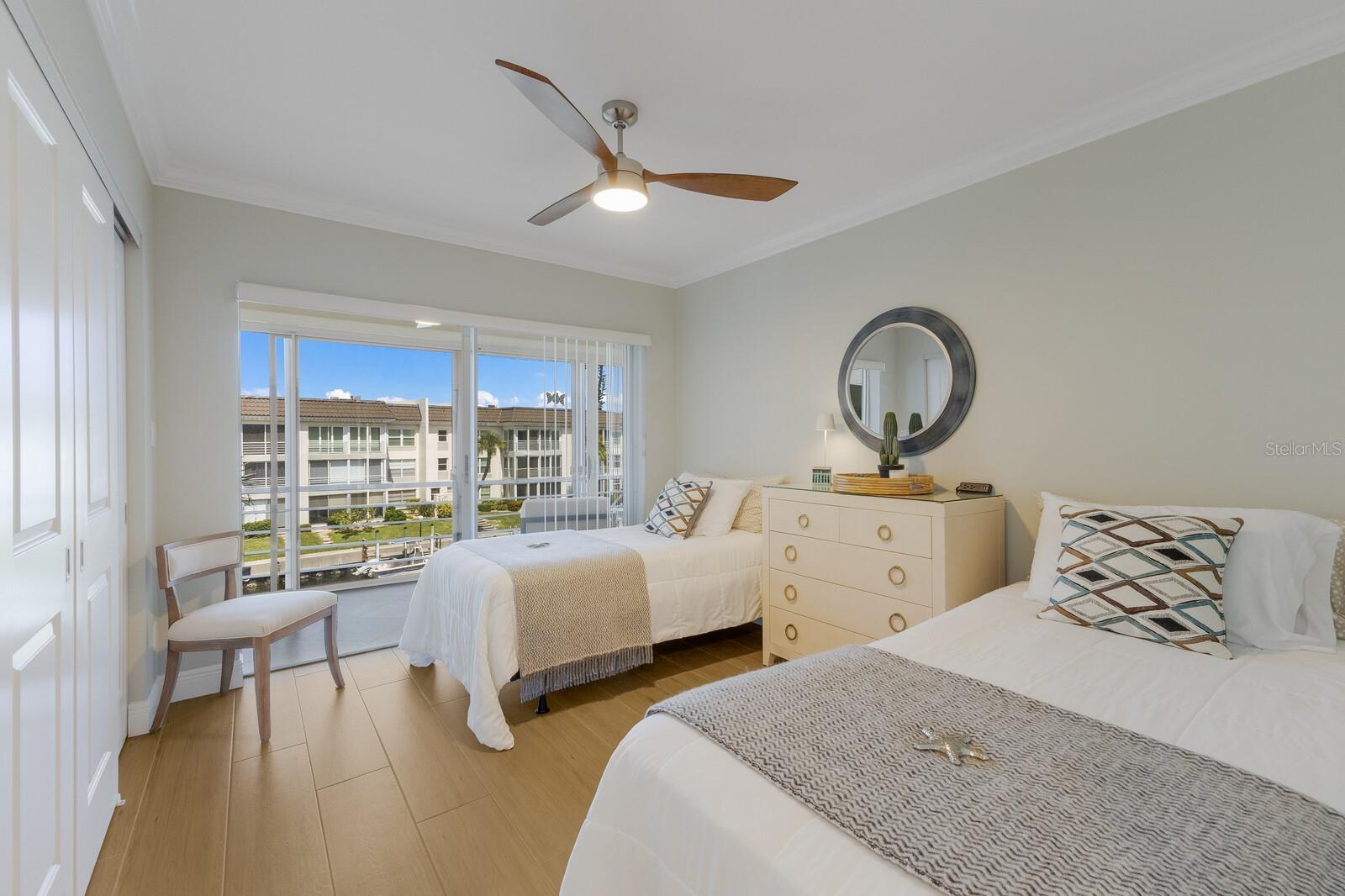 Image 22 of 48 For 4320 Falmouth Drive 301