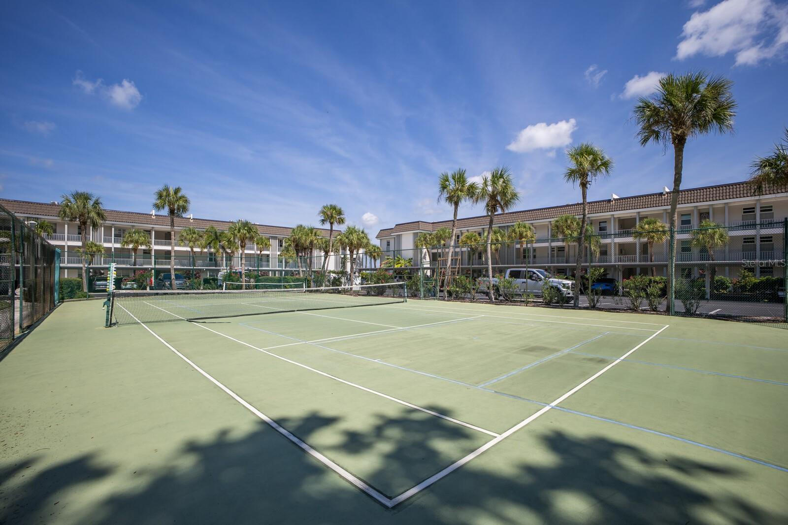 Image 30 of 48 For 4320 Falmouth Drive 301