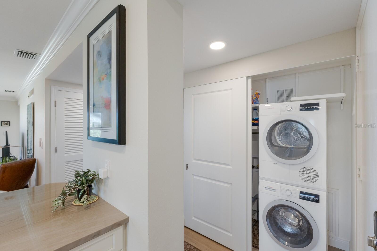 Image 7 of 48 For 4320 Falmouth Drive 301