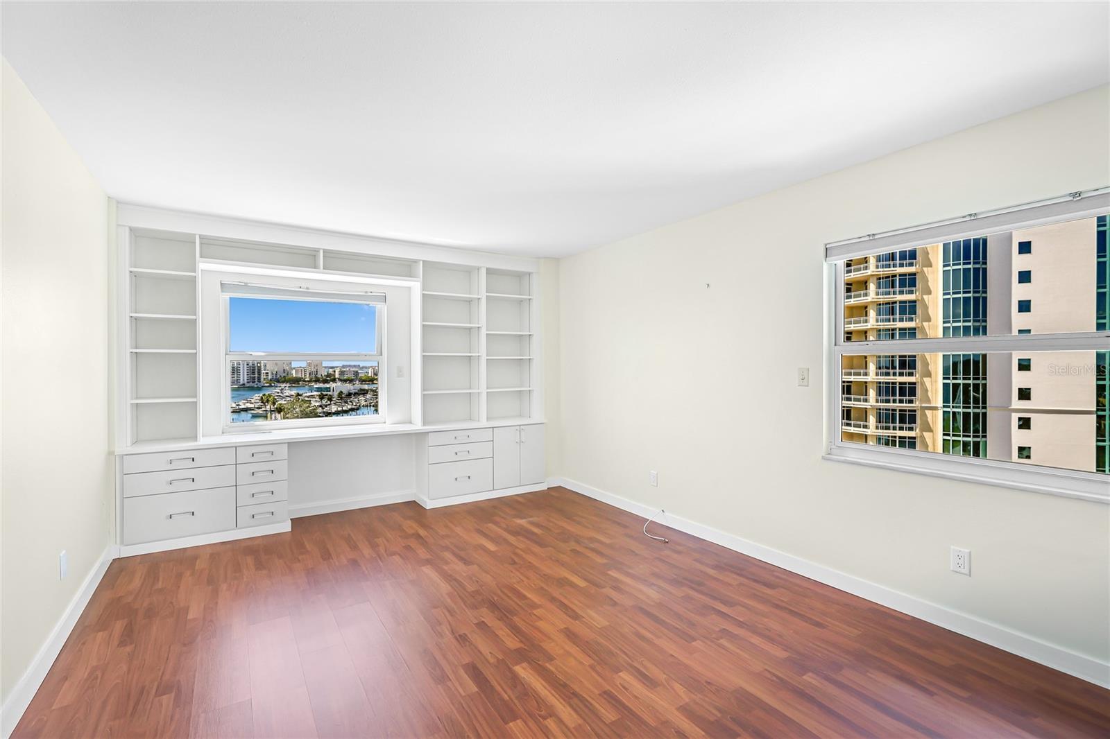 Image 19 of 37 For 435 Gulfstream Avenue 1004