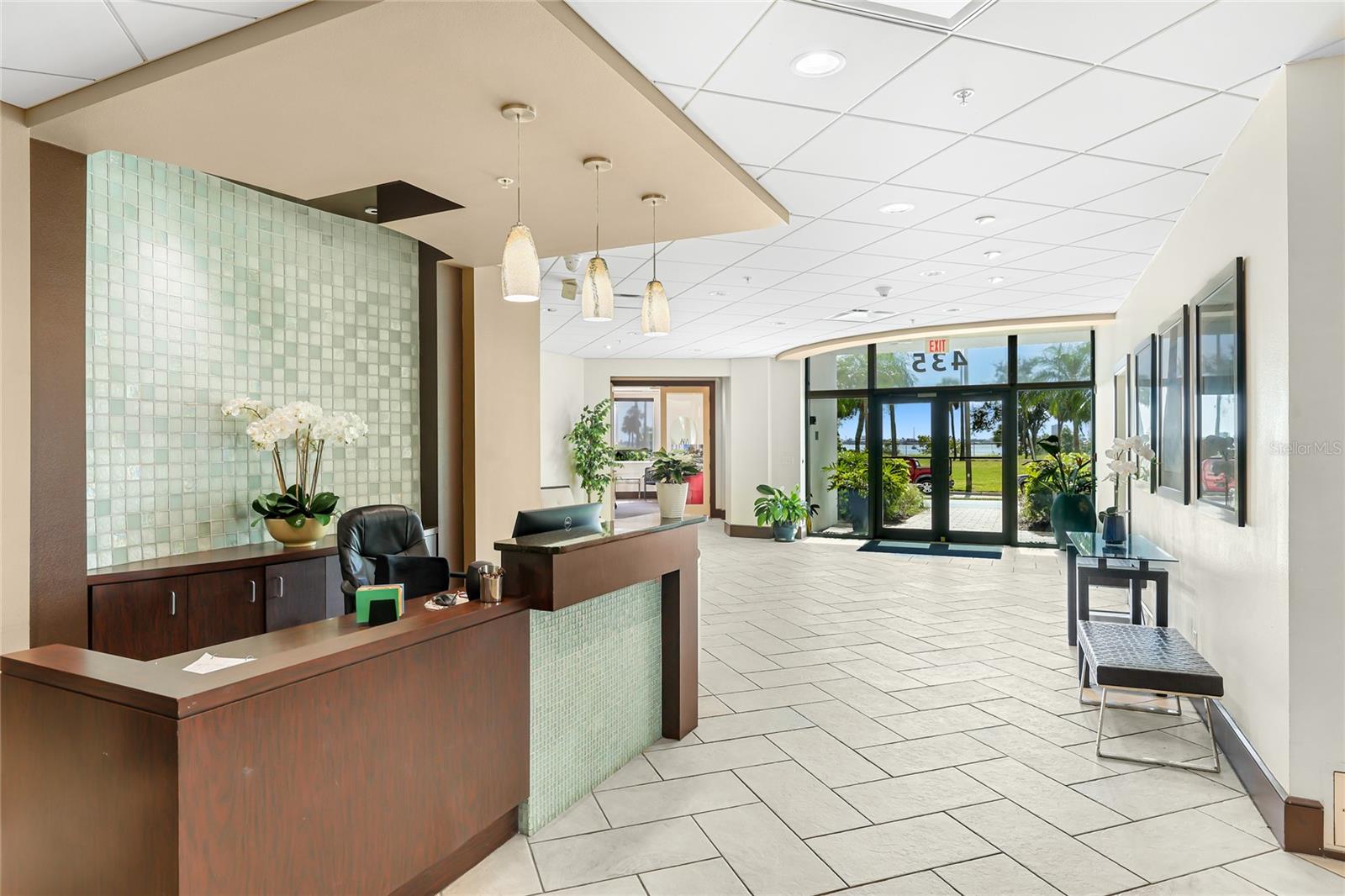 Image 28 of 37 For 435 Gulfstream Avenue 1004