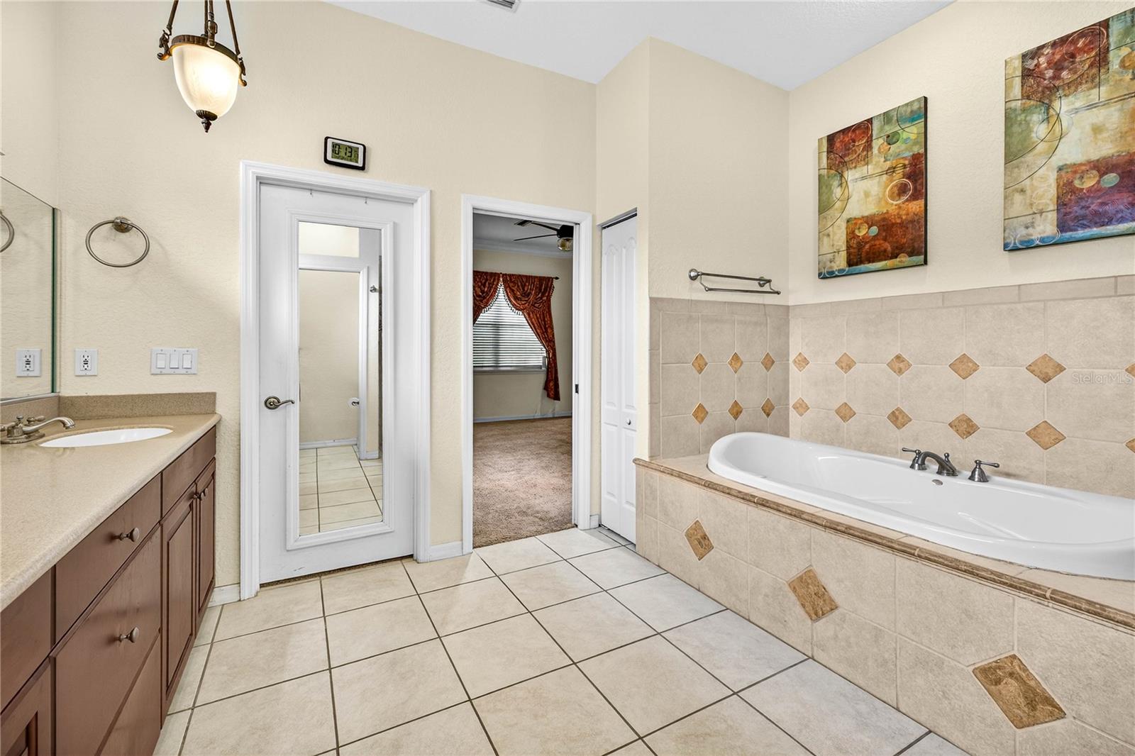 Image 35 of 64 For 14743 1st Avenue E