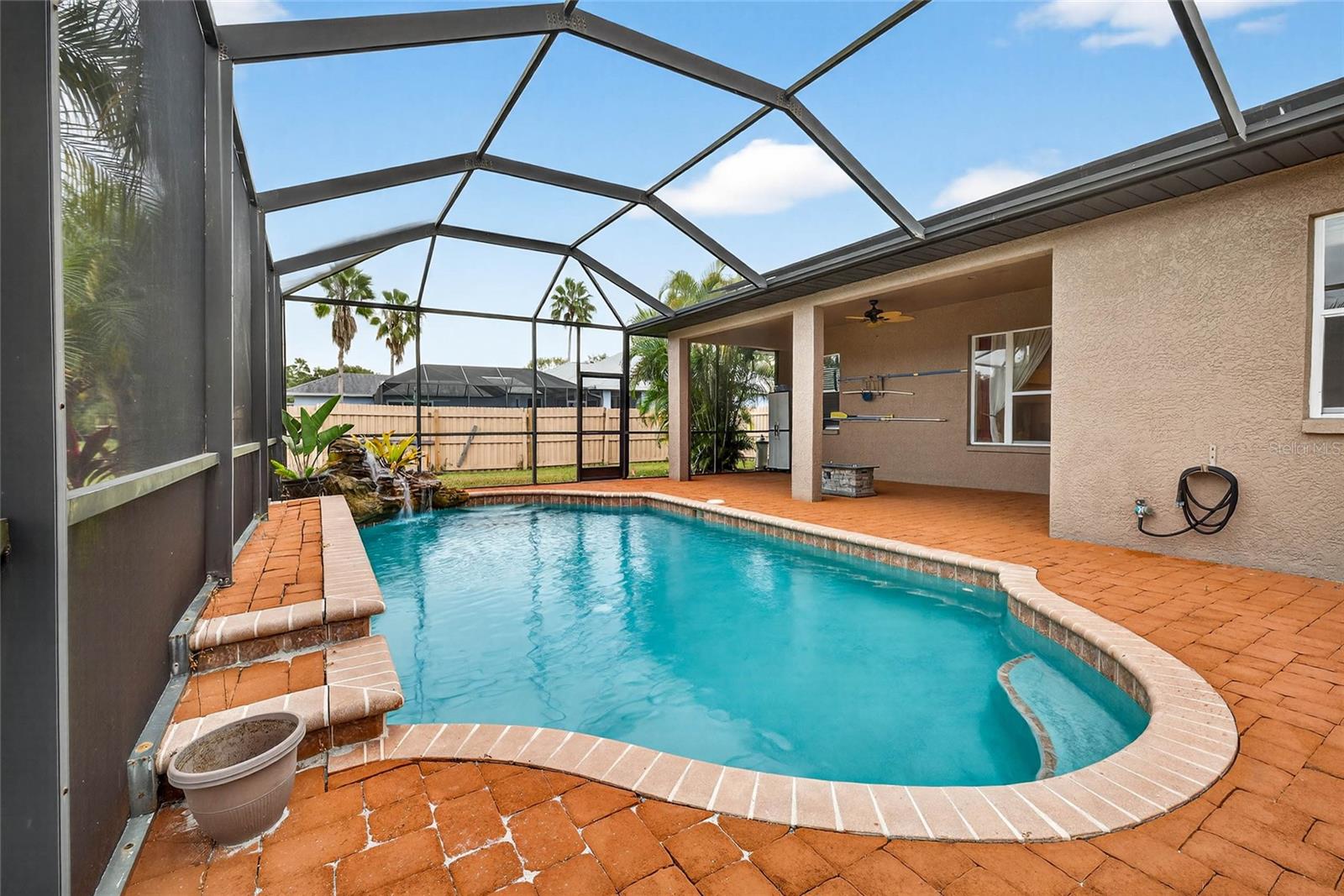 Image 47 of 64 For 14743 1st Avenue E