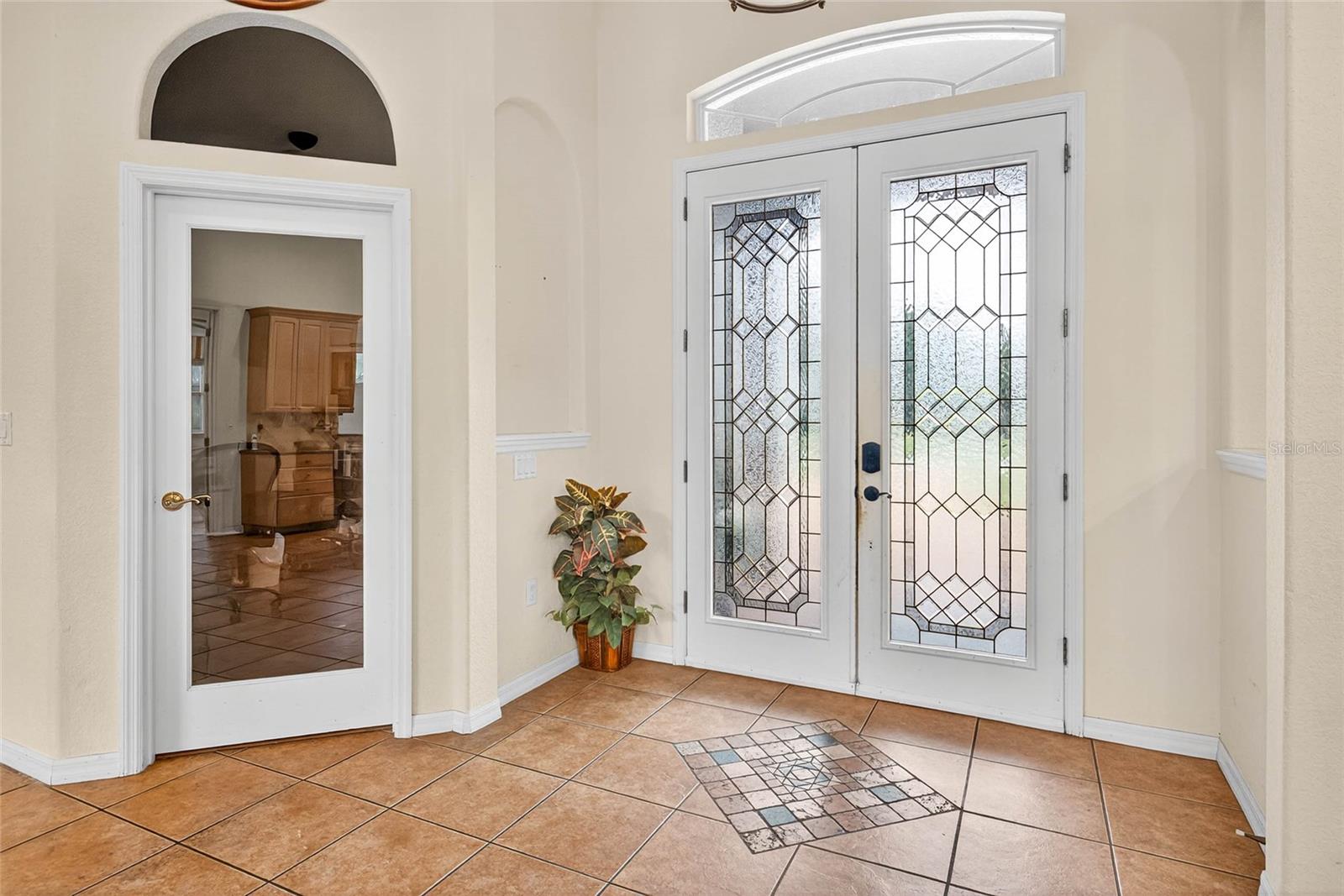 Image 5 of 64 For 14743 1st Avenue E