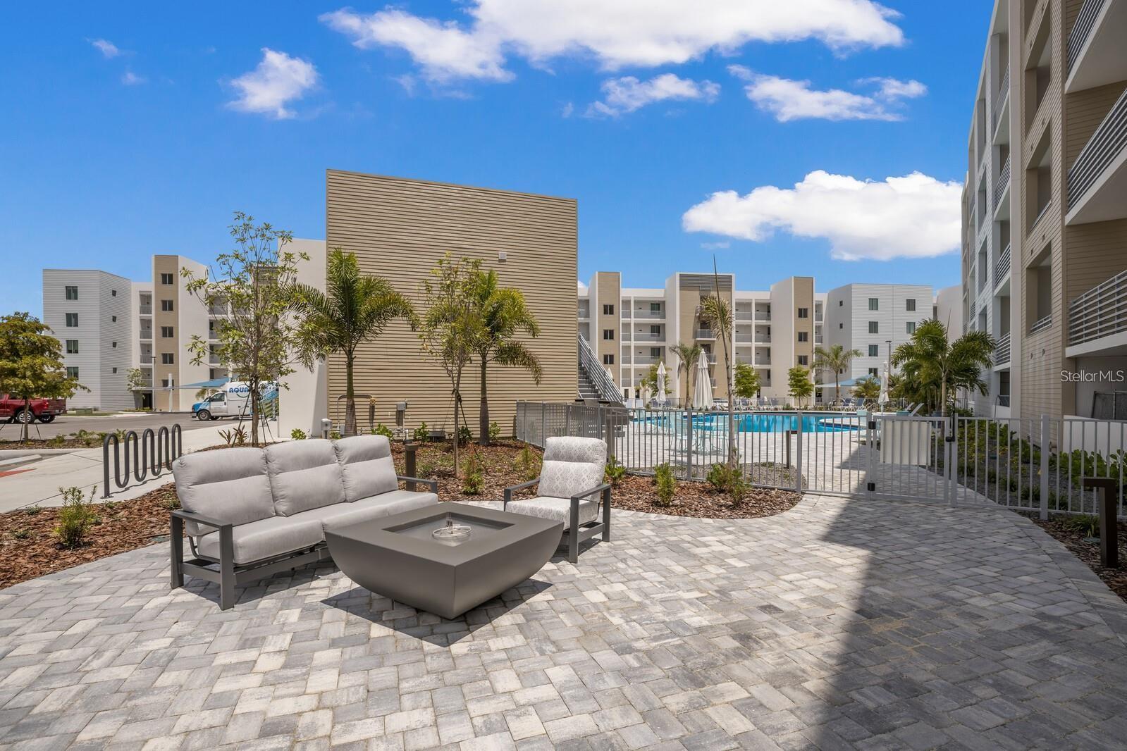 Image 33 of 45 For 1709 Tamiami Trail 318