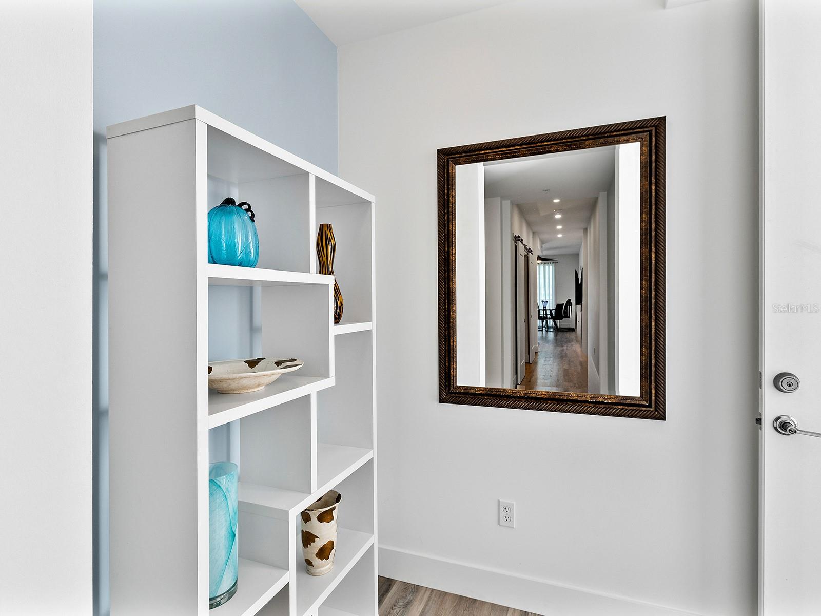 Image 9 of 45 For 1709 Tamiami Trail 318