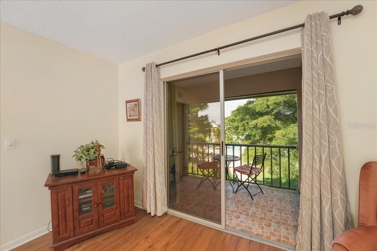 Image 18 of 31 For 6128 7th Avenue W 6128