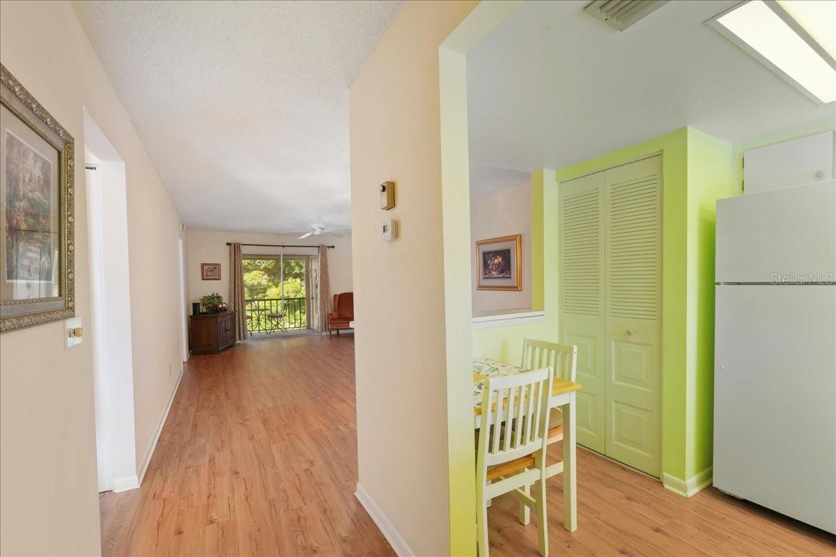 Image 5 of 31 For 6128 7th Avenue W 6128