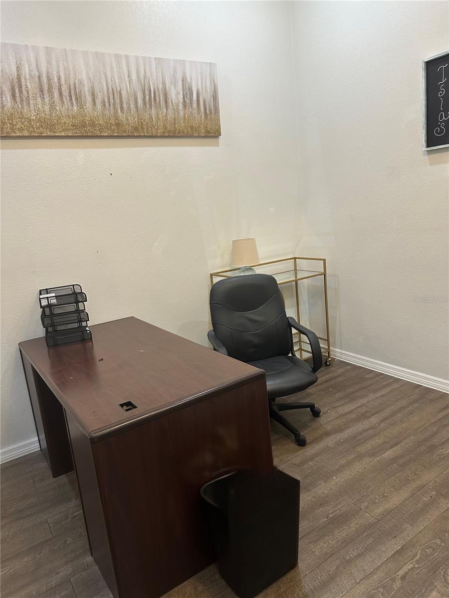 Image 14 of 17 For 24630 Sandhill Boulevard 303